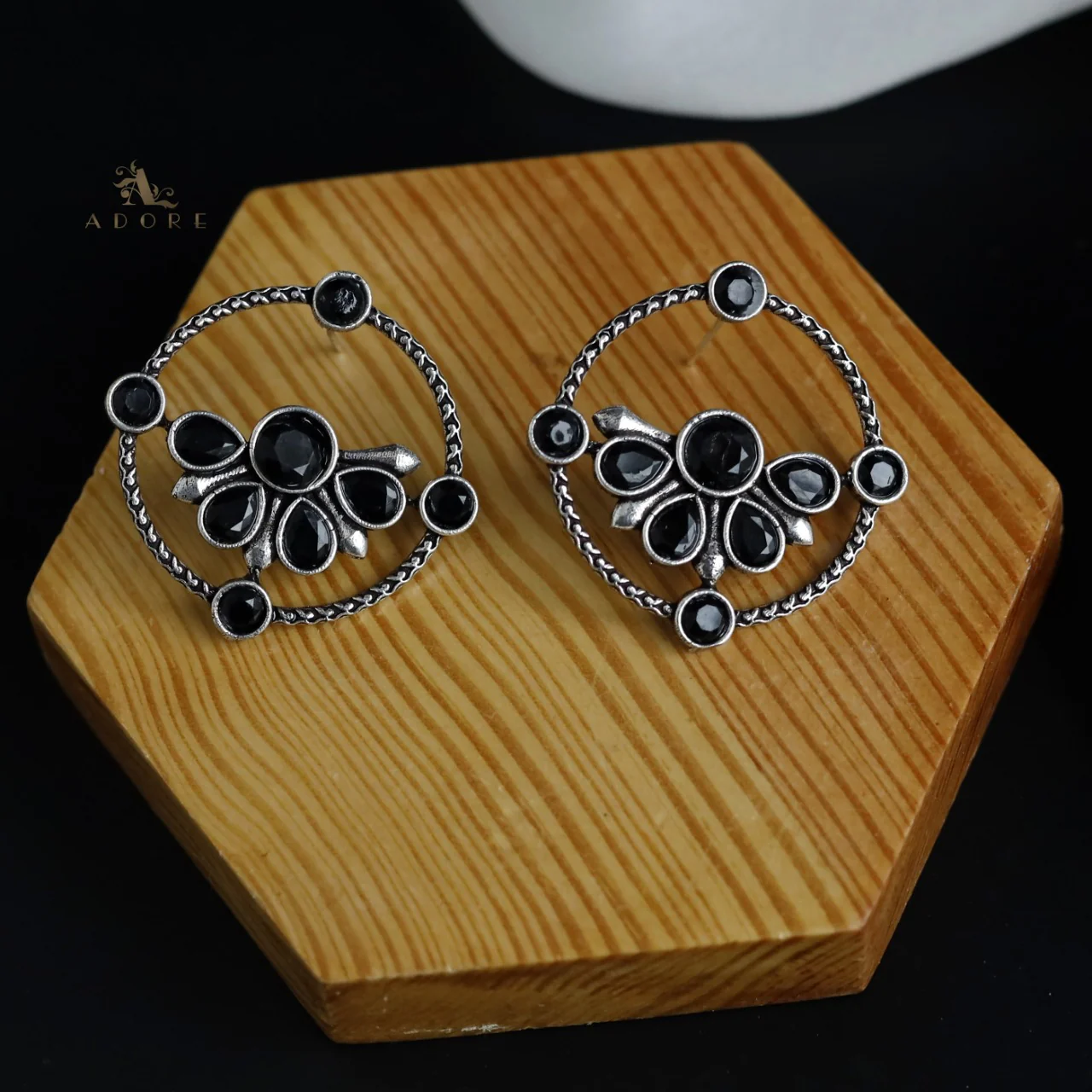 Glossy Syra Circle Earring - Image 9