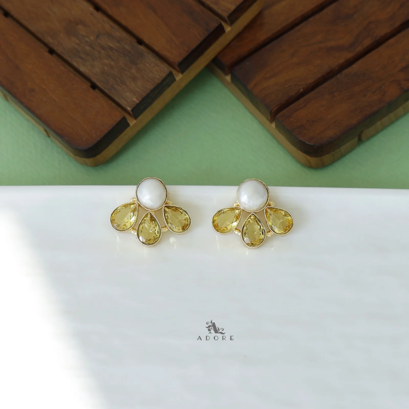 Glossy Trio Baroque Earring - Image 3