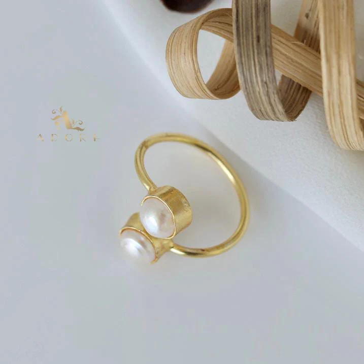 Gold Dual Pearl Ring - Image 3