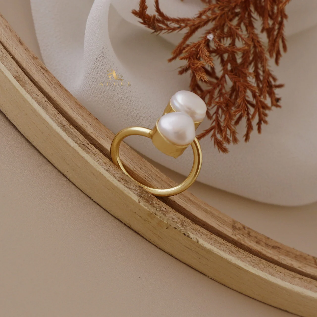 Gold Dual Pearl Ring - Image 6