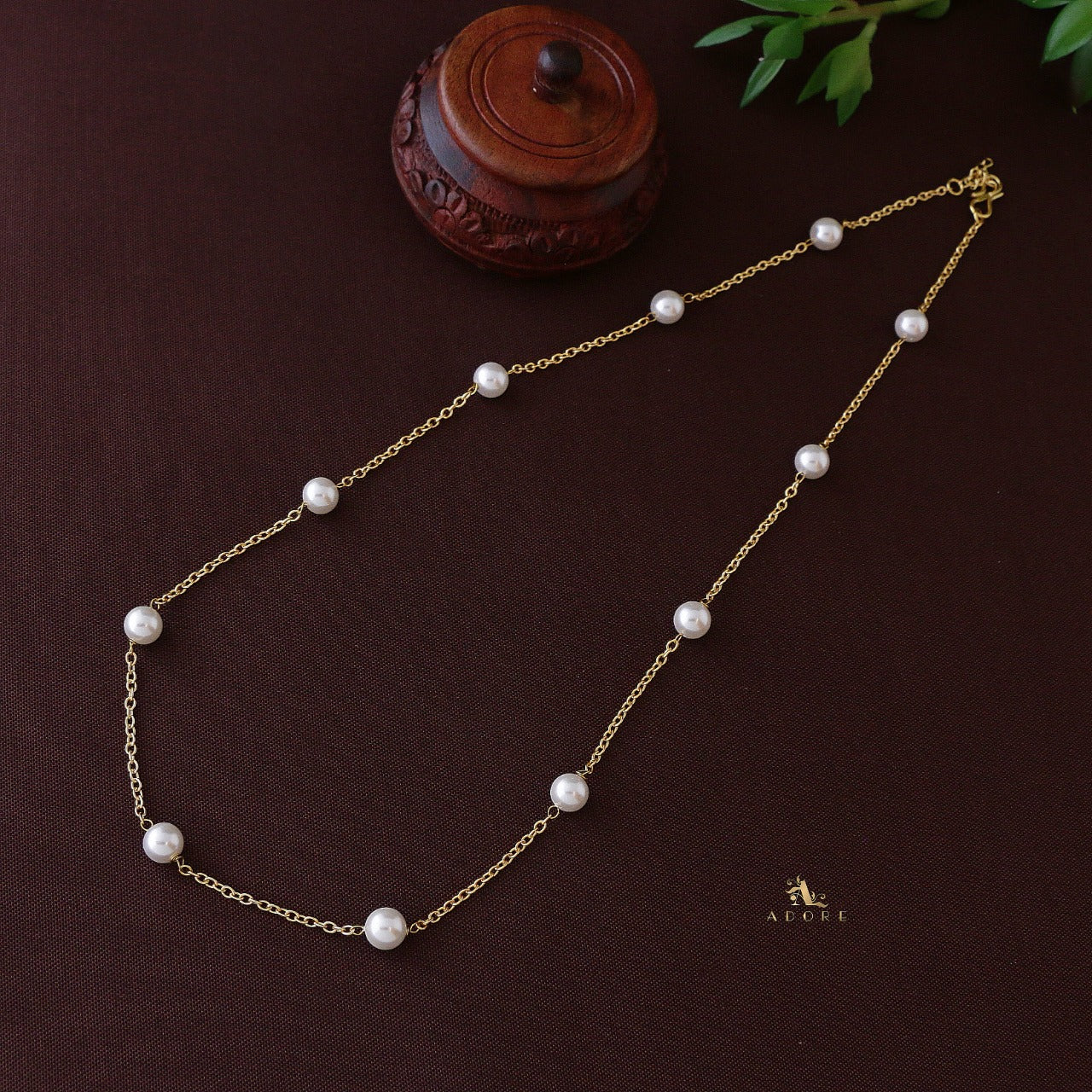 Golden 11 Pearl Neckpiece - Image 4