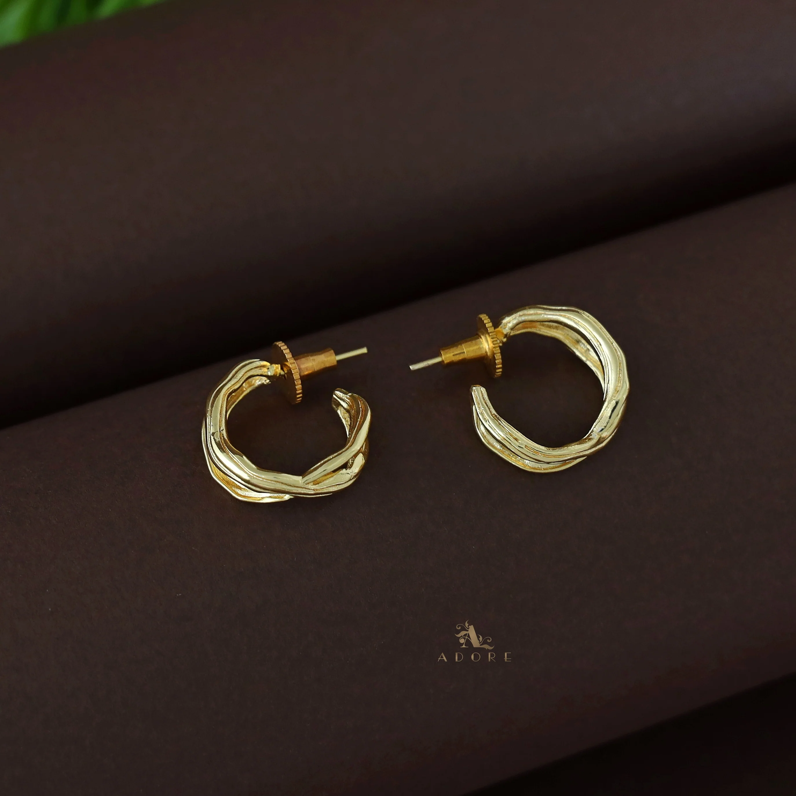 Golden 2 Layer Cross Wave Hoop - Image 3