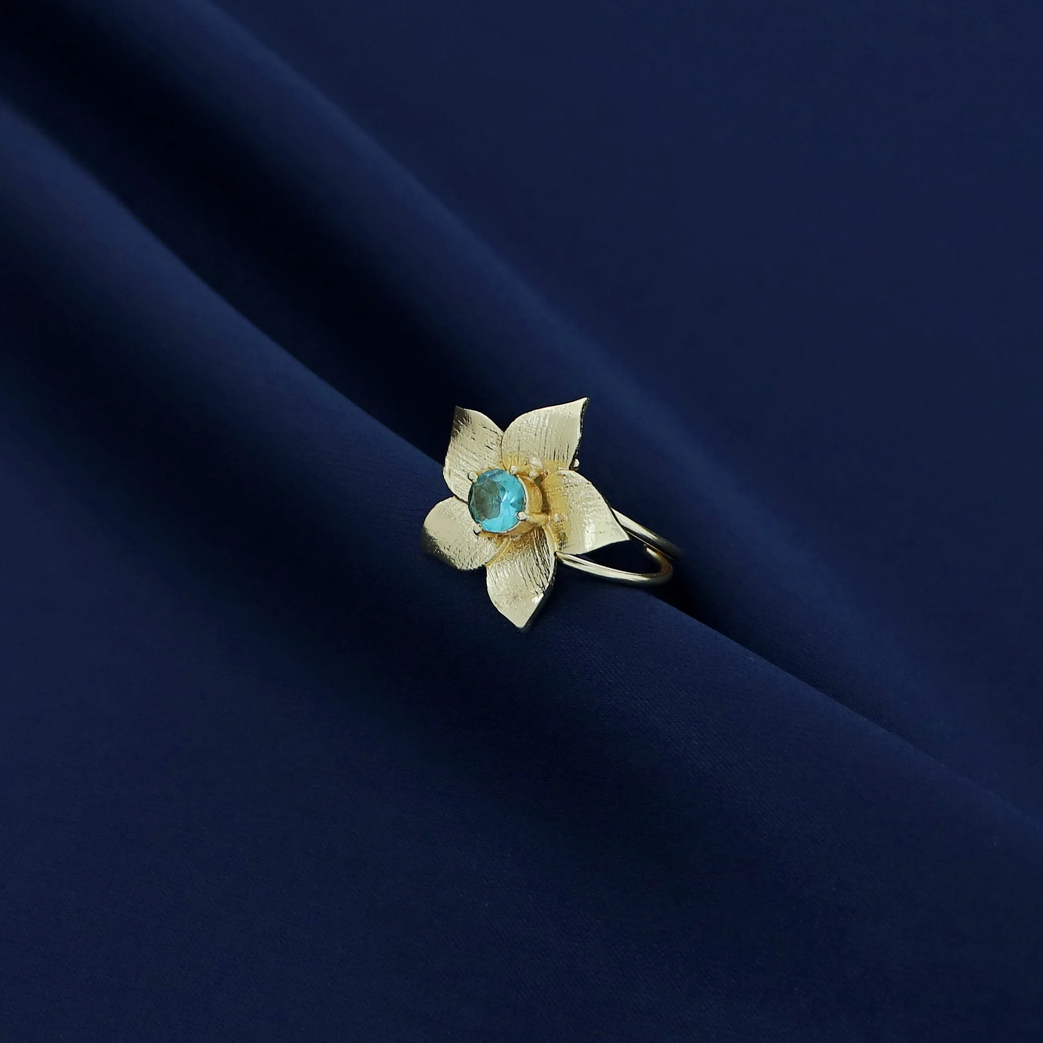 Golden 2 Layer Glossy Flower Ring - Image 14