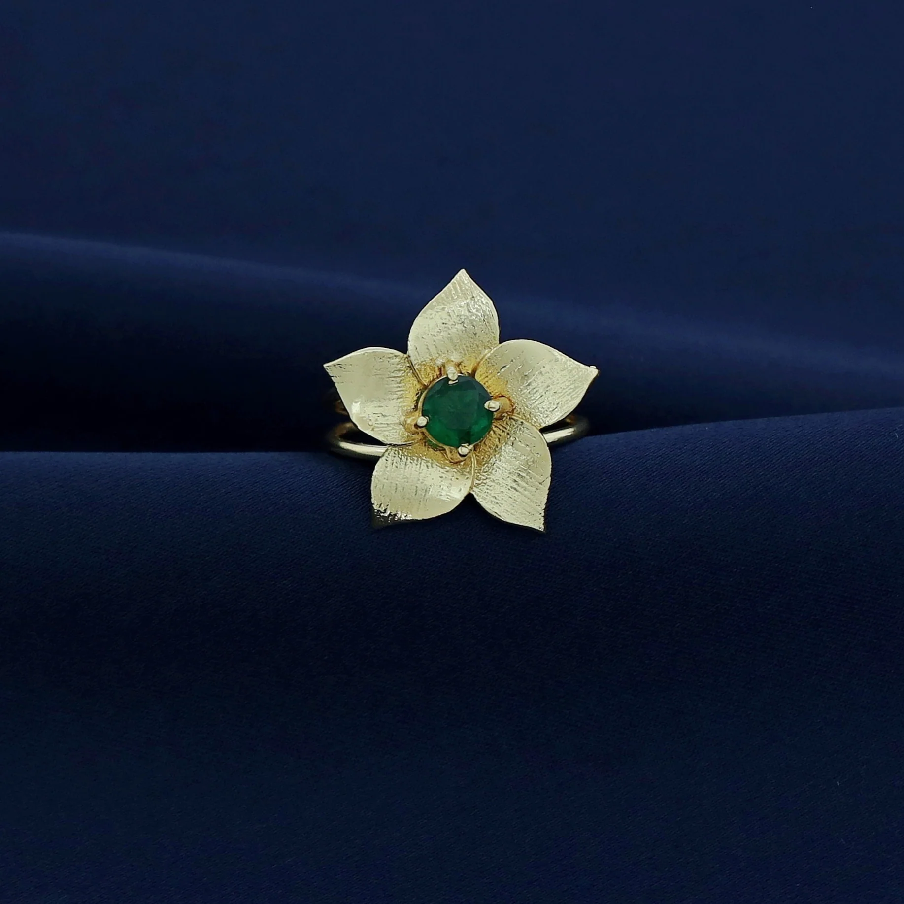 Golden 2 Layer Glossy Flower Ring - Image 2