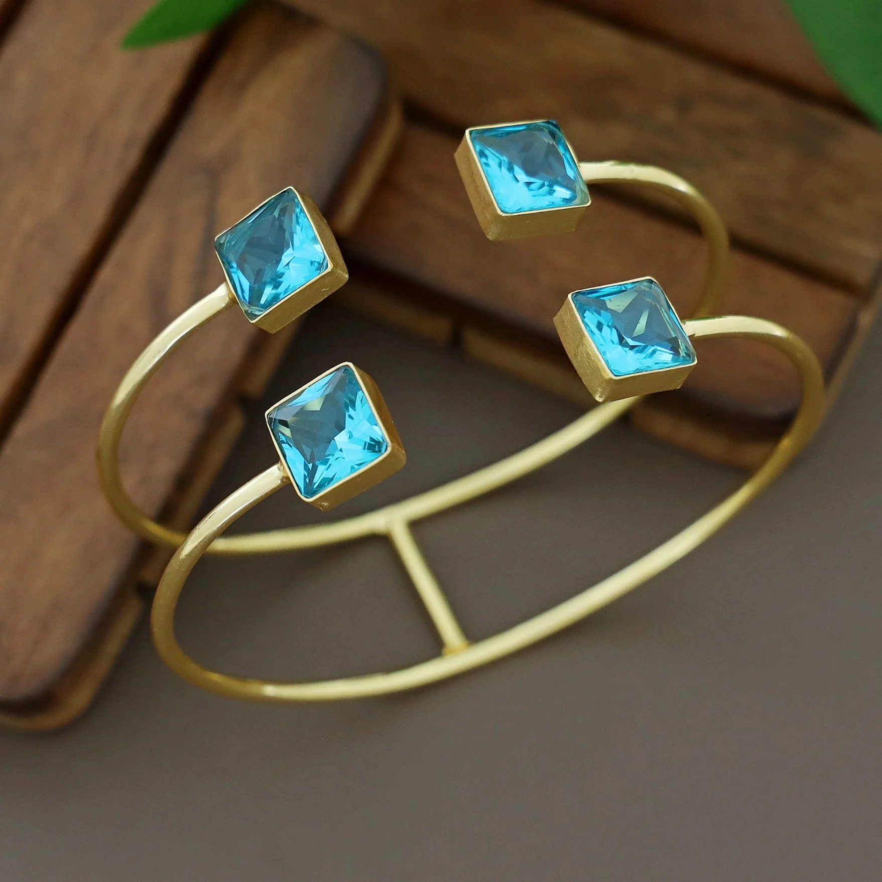 Golden 2 Layer Tetra Square Glossy Stone Bangle - Image 5