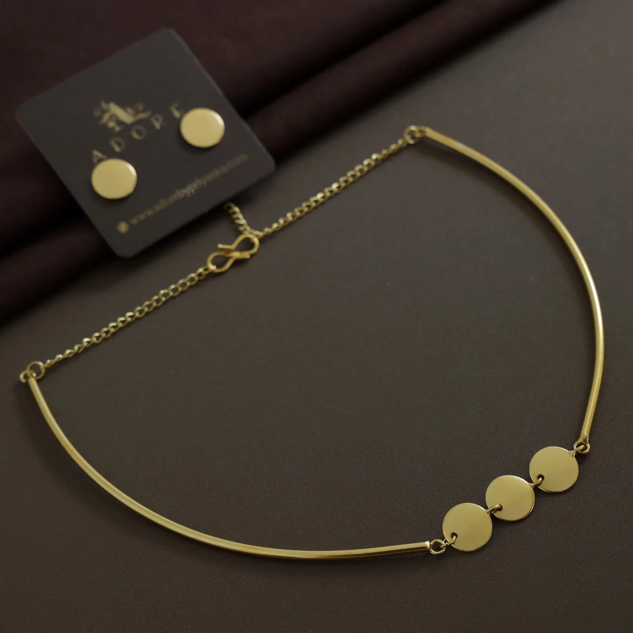 Golden 3 Coin Short Neckpiece With Stud - Image 6