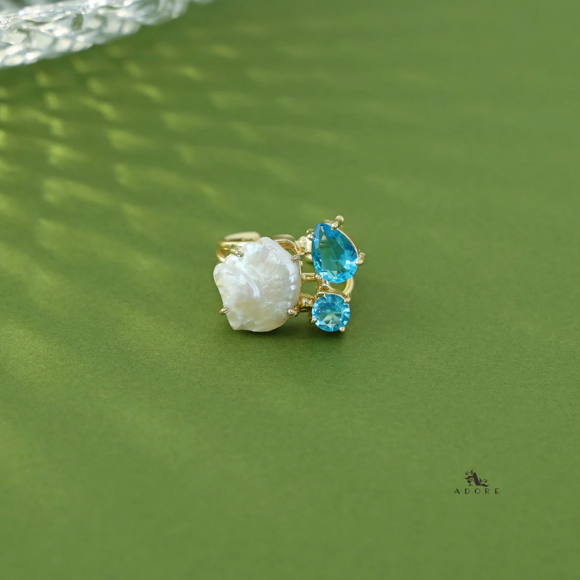 Golden 3 Layer Baroque + Glossy Claw Ring - Image 4