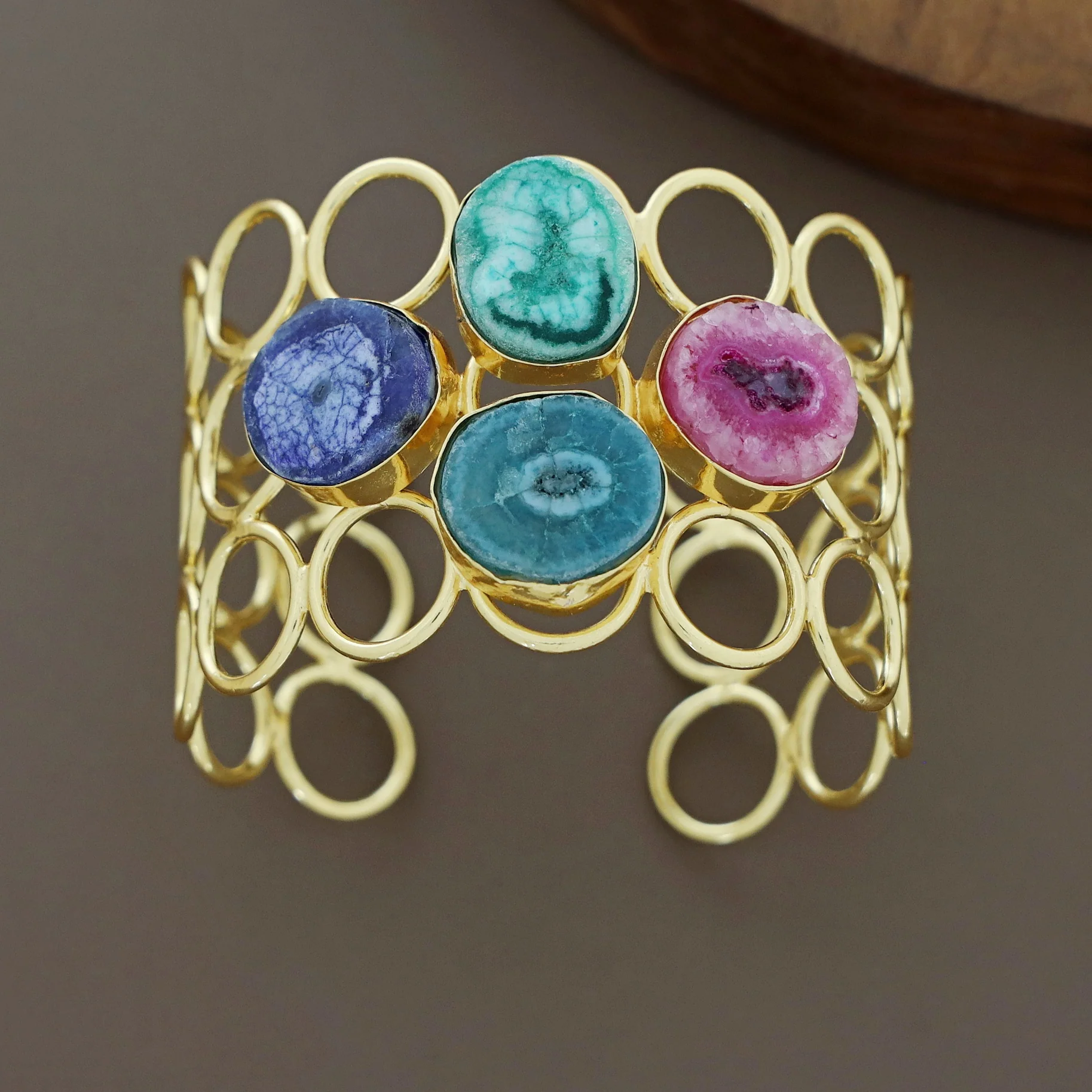 Golden 3 Layer Circle Tetra Agate Stone Bangle - Image 10