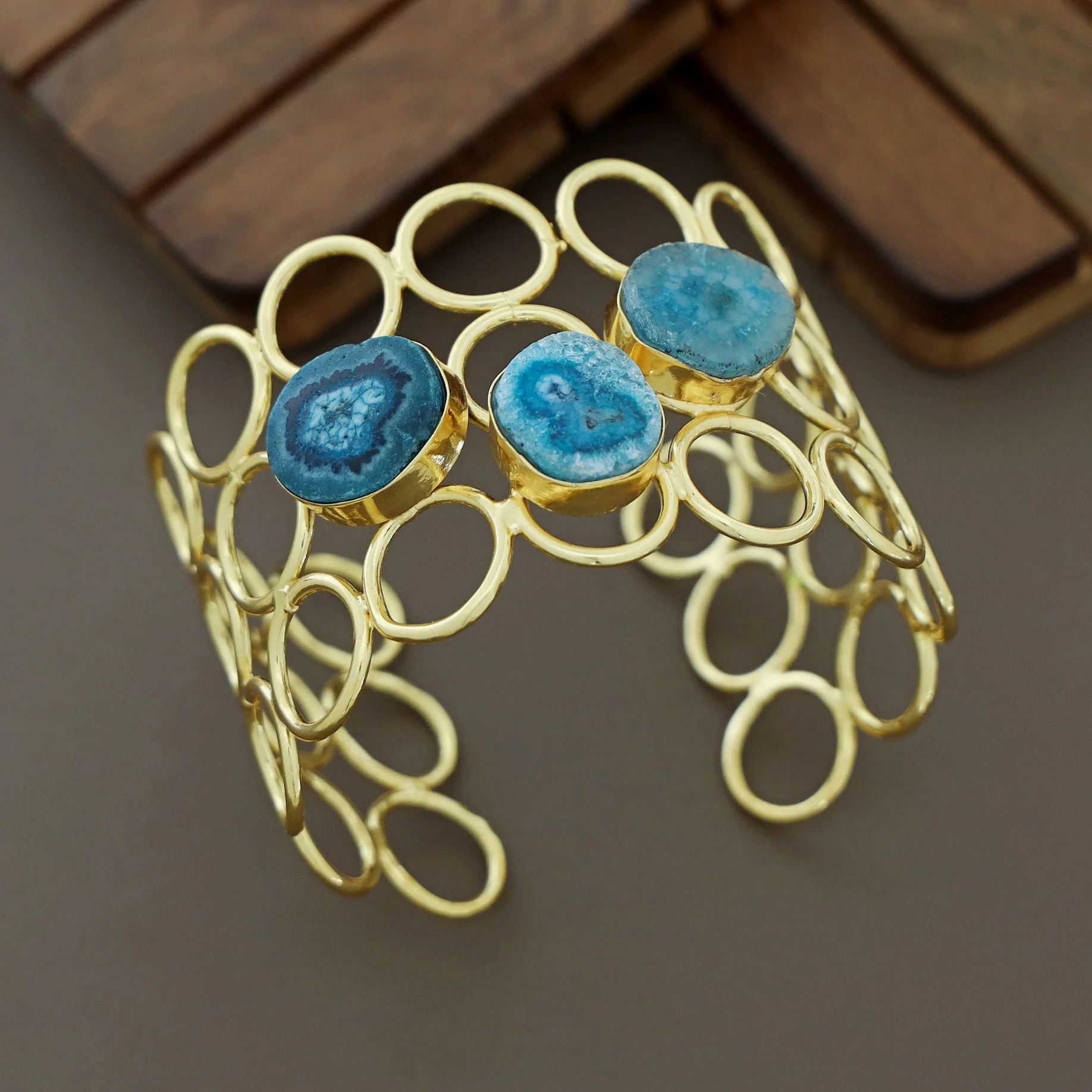 Gamya Golden 3 Layer Circle Tri Agate Bangle - Image 2