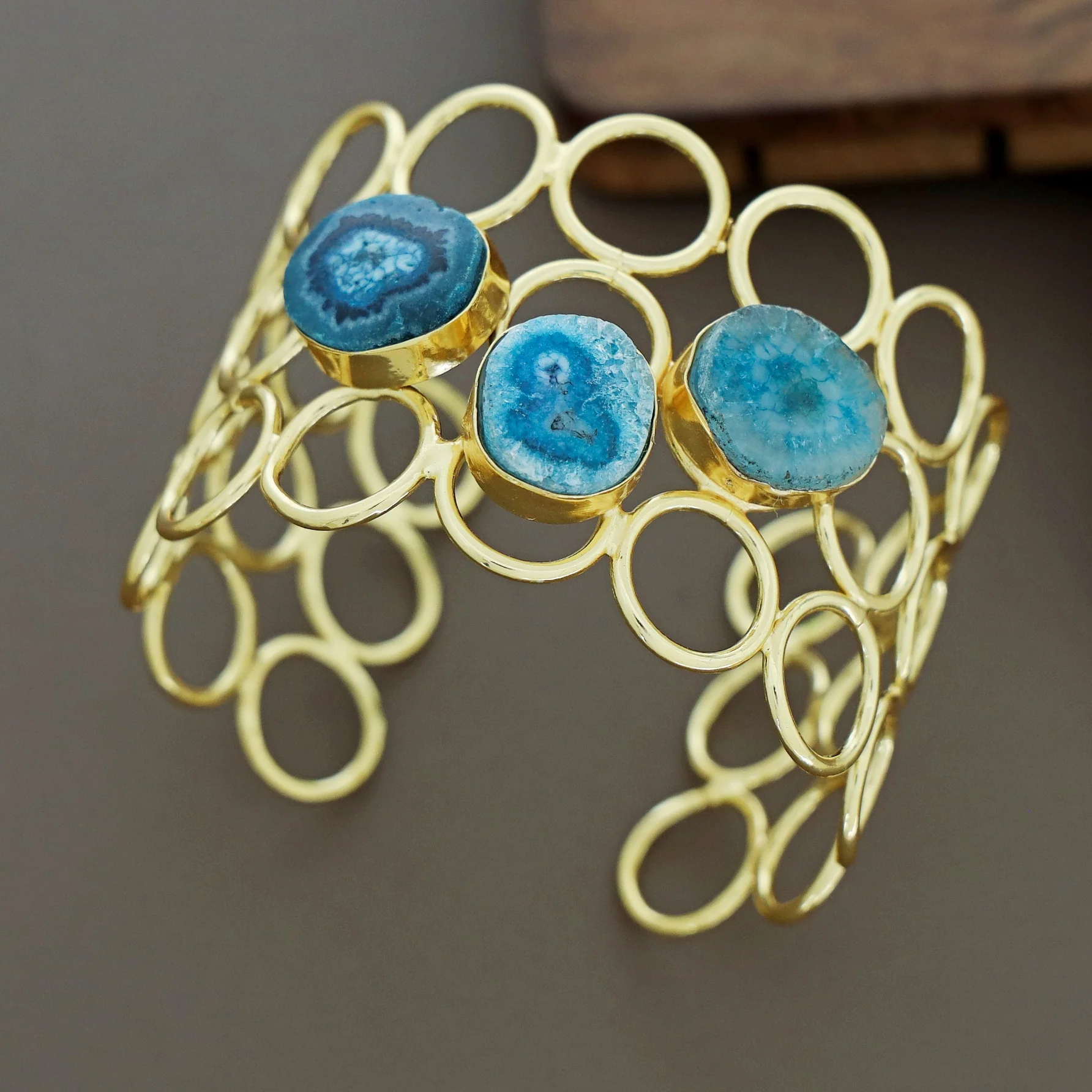 Gamya Golden 3 Layer Circle Tri Agate Bangle - Image 3