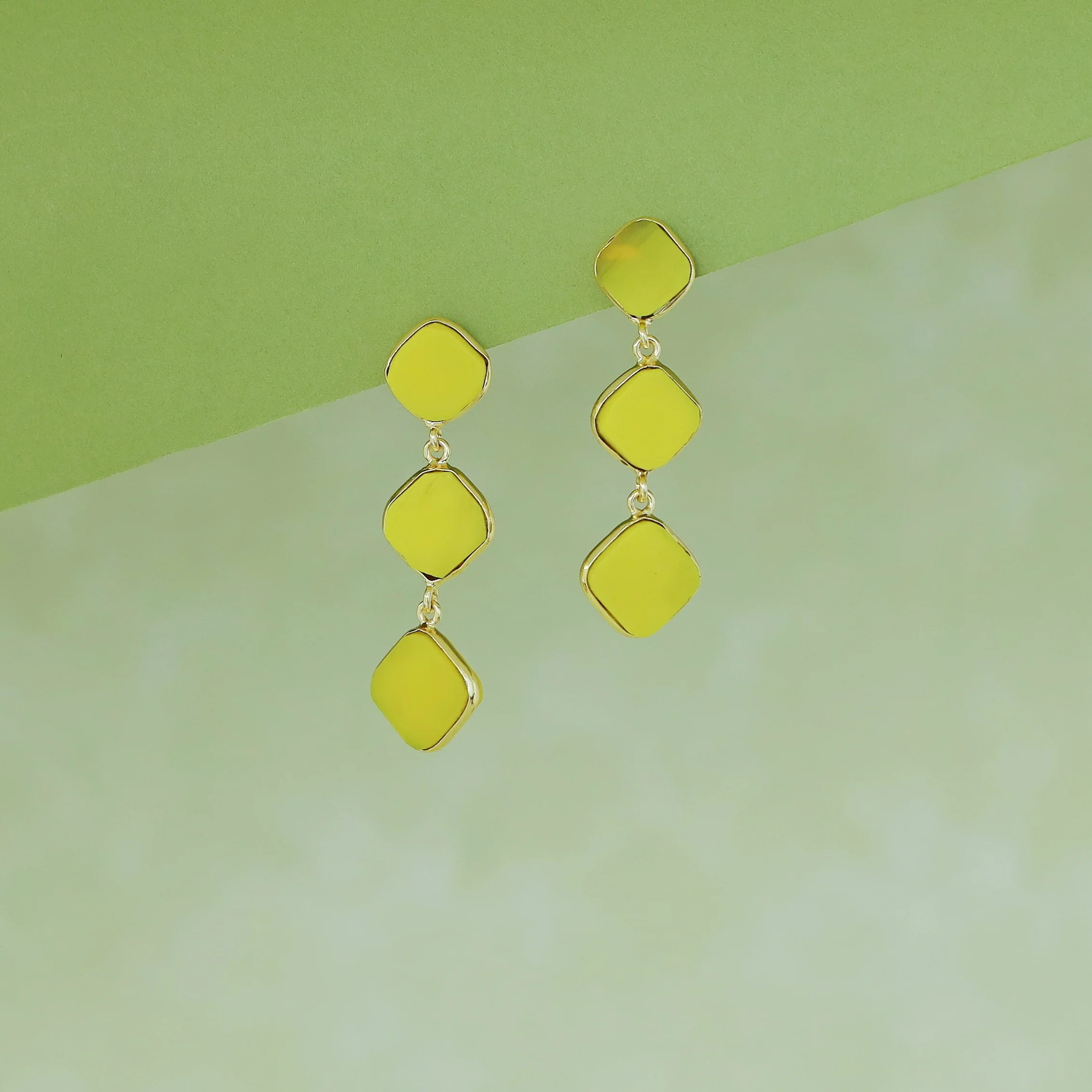 Golden 3 Layer Rhombus Earring - Image 4