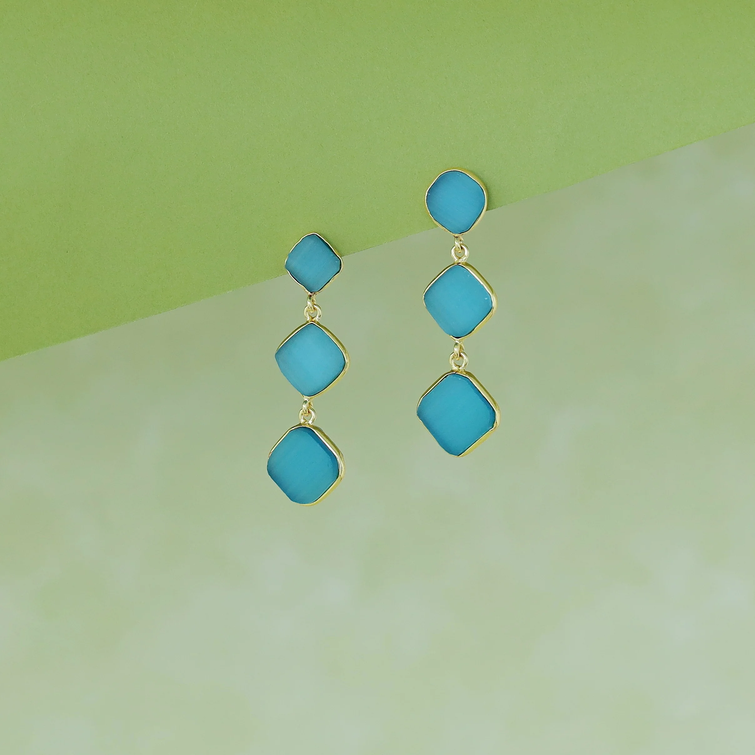 Golden 3 Layer Rhombus Earring - Image 6