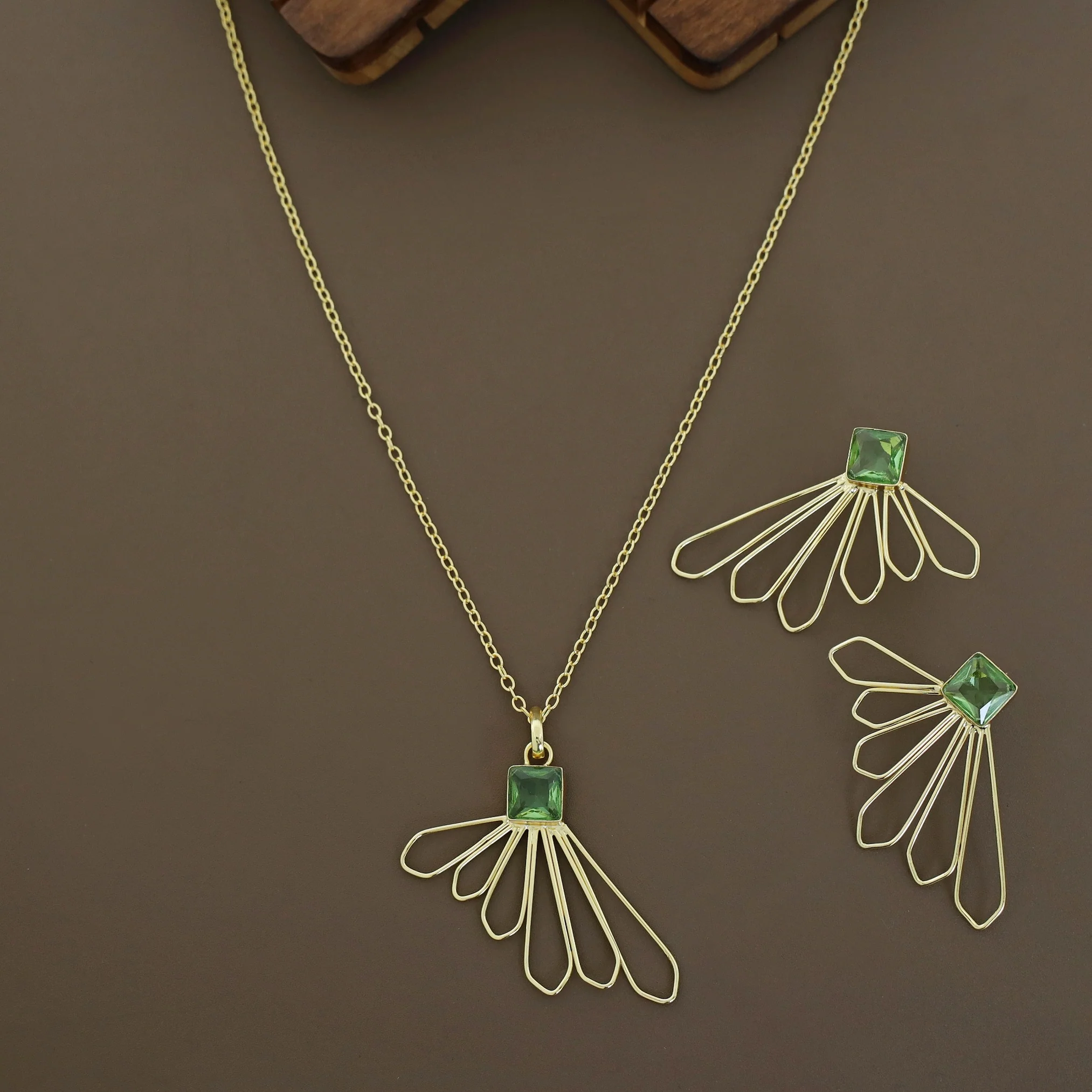 Golden 6 Petal Glossy Stone Neckpiece With Earring - Image 2