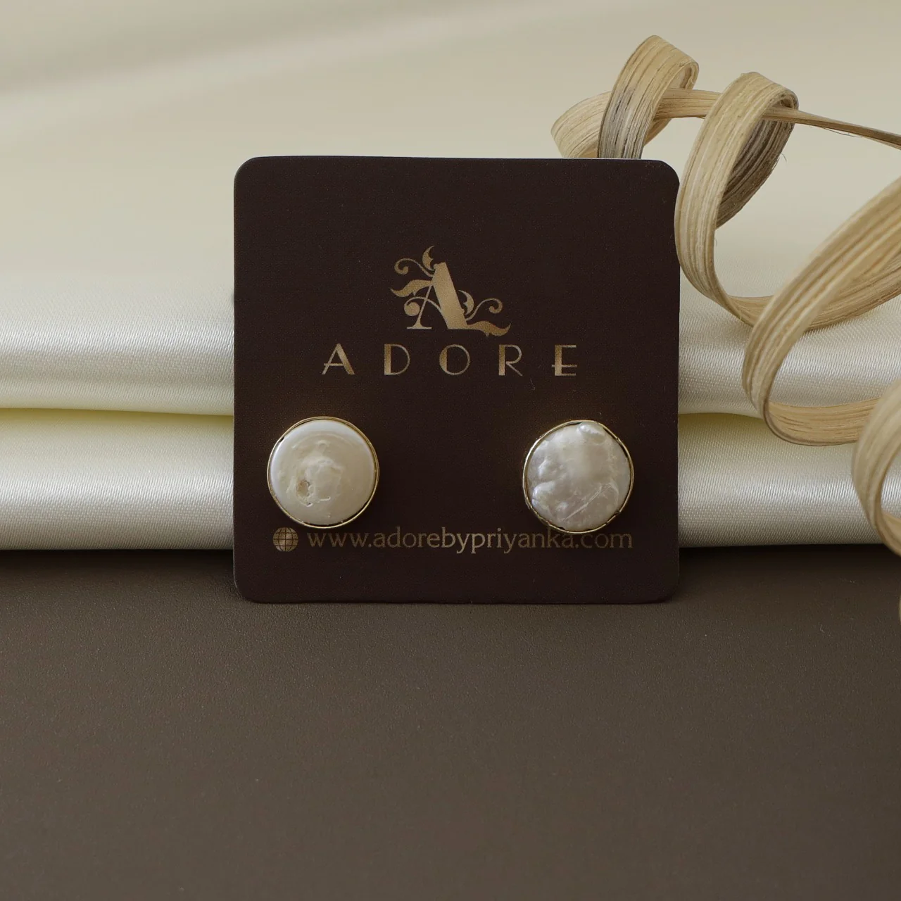 Golden Aboli Baroque Choker With Stud - Image 11