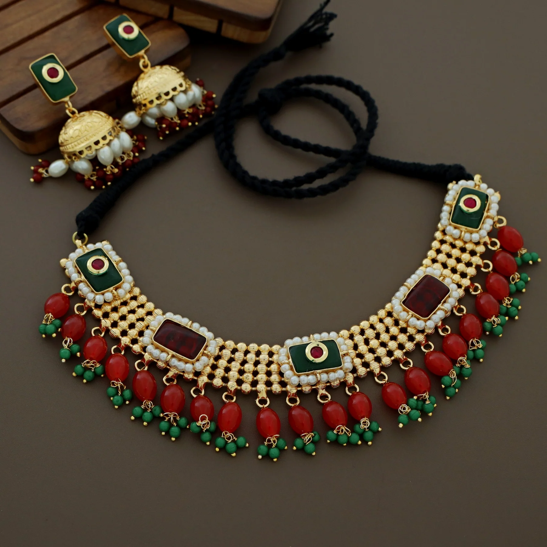 Golden Ball Rectangle Glossy Beaded Short Neckpiece With Earring - Image 3