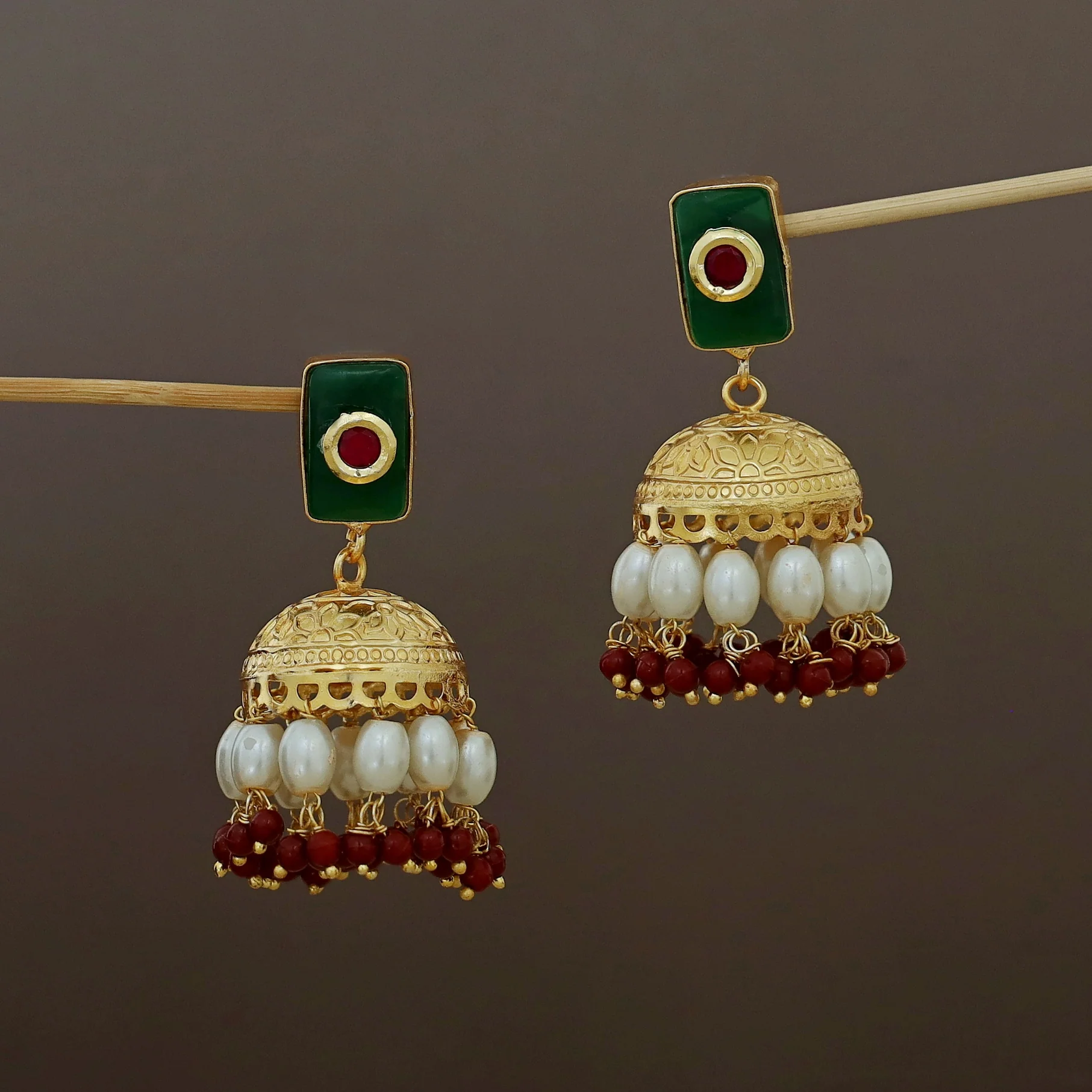 Golden Ball Rectangle Glossy Beaded Short Neckpiece With Earring - Image 4
