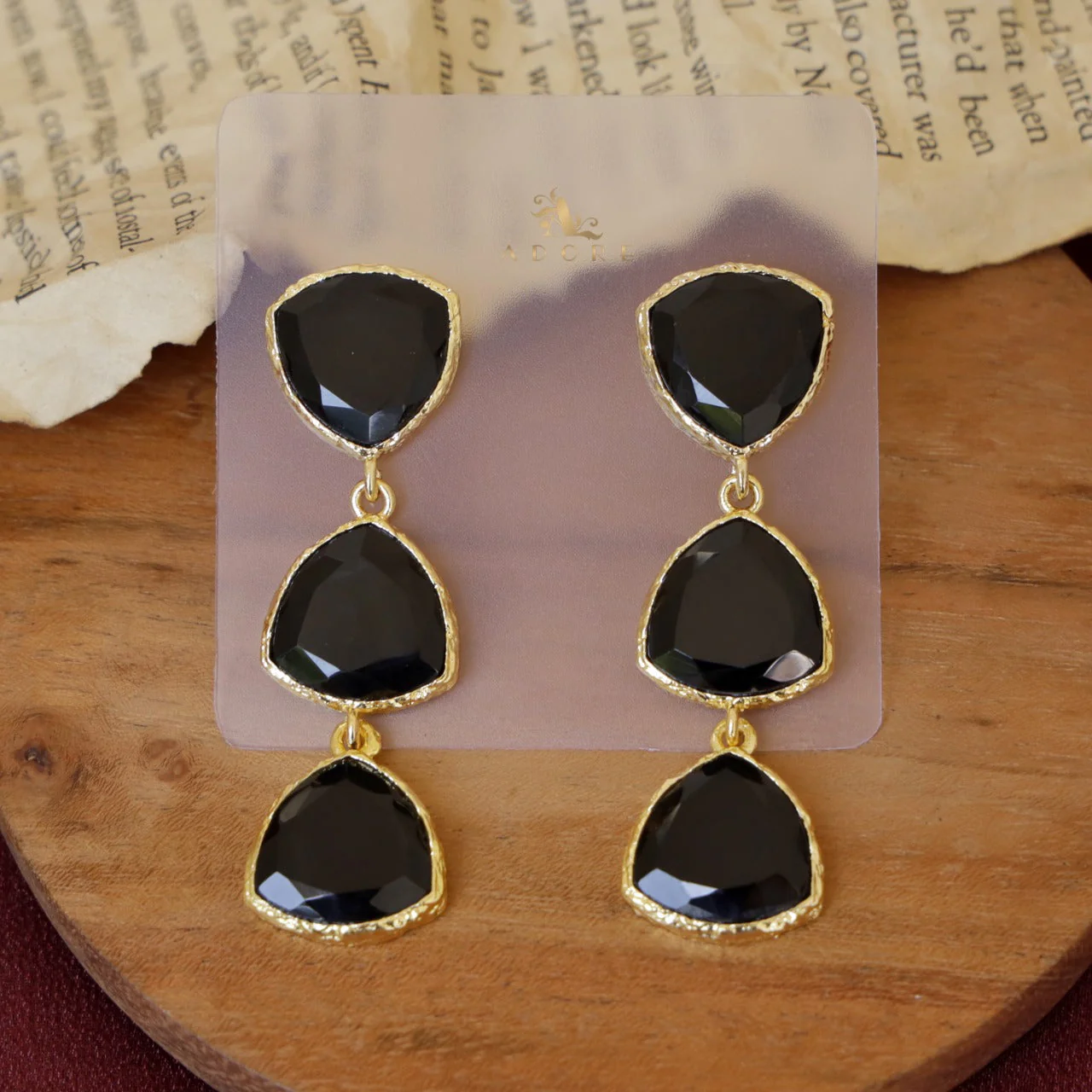 Golden Beatrixa Earring - Image 3