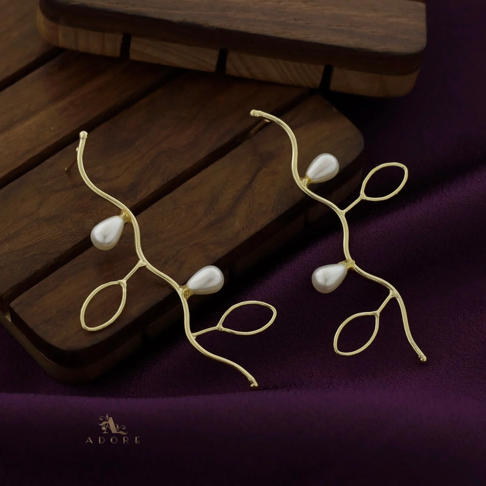 Golden Branch Pearl Earring - Image 4