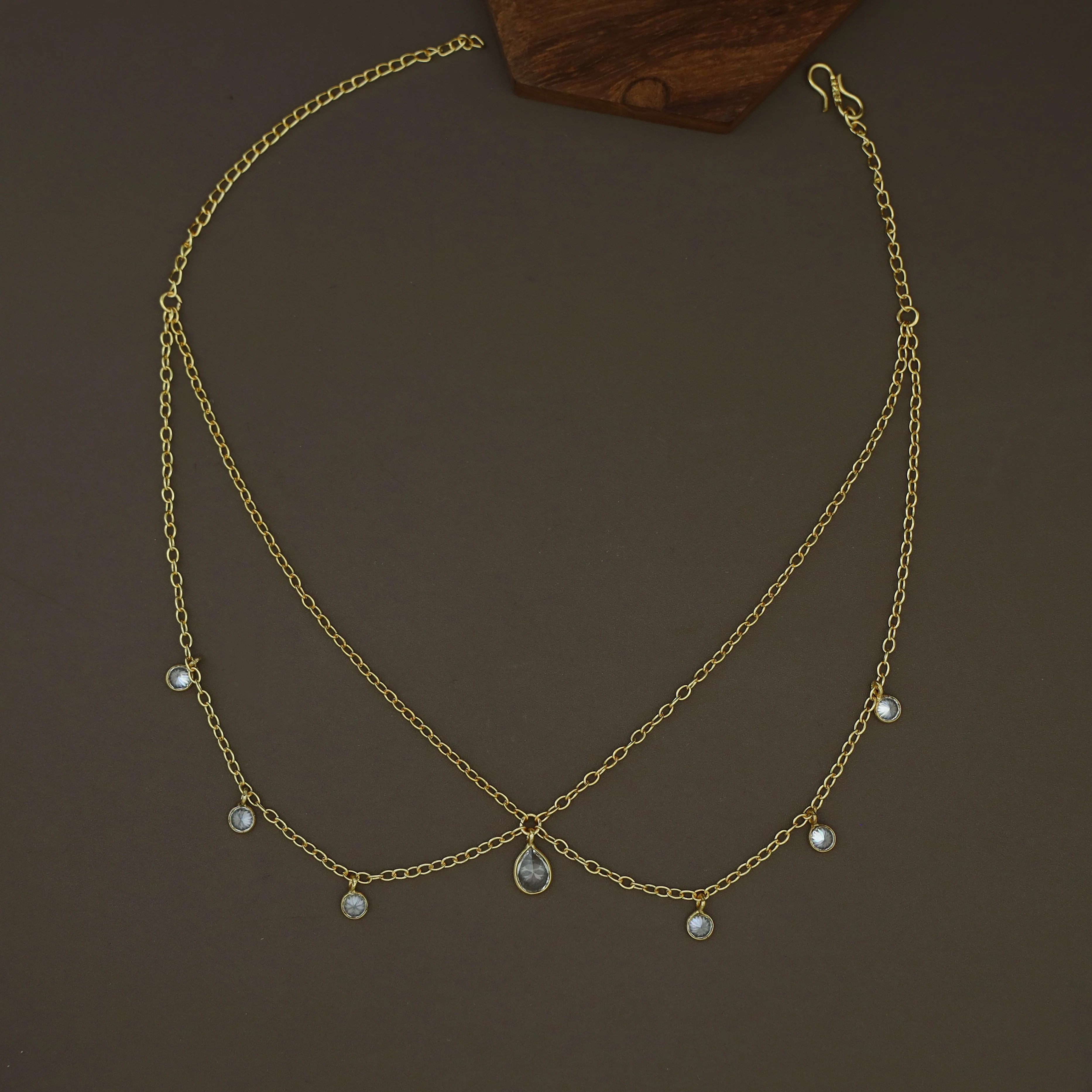 Golden Chainy Layered Drop Circle Glossy Stone Neckpiece - Image 2