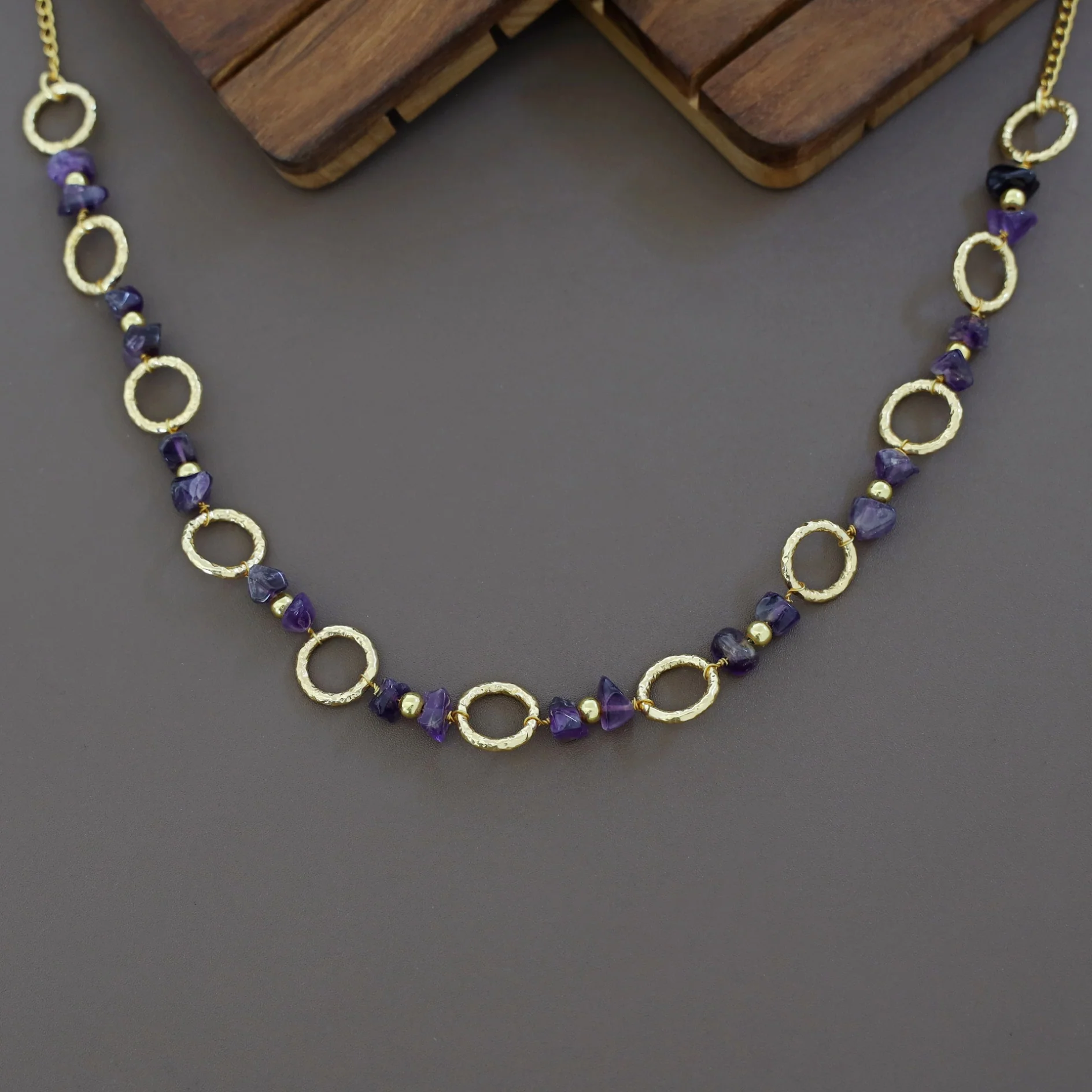 Jismi Golden Hammered Circle And Raw Stone Neckpiece - Image 3