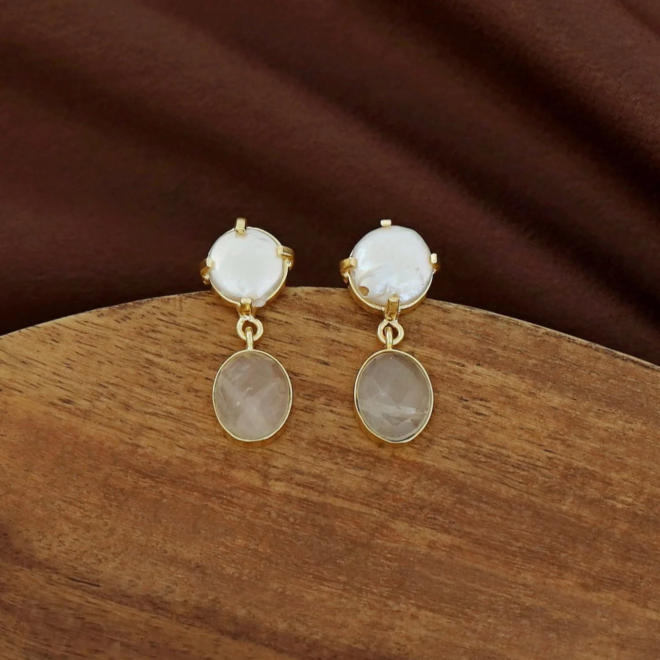 Golden Claw Baroque + Oval Glossy Earring - Image 4