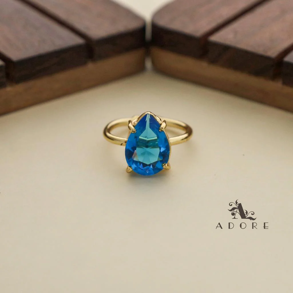 Golden Claw Glossy Drop Ring - Image 10