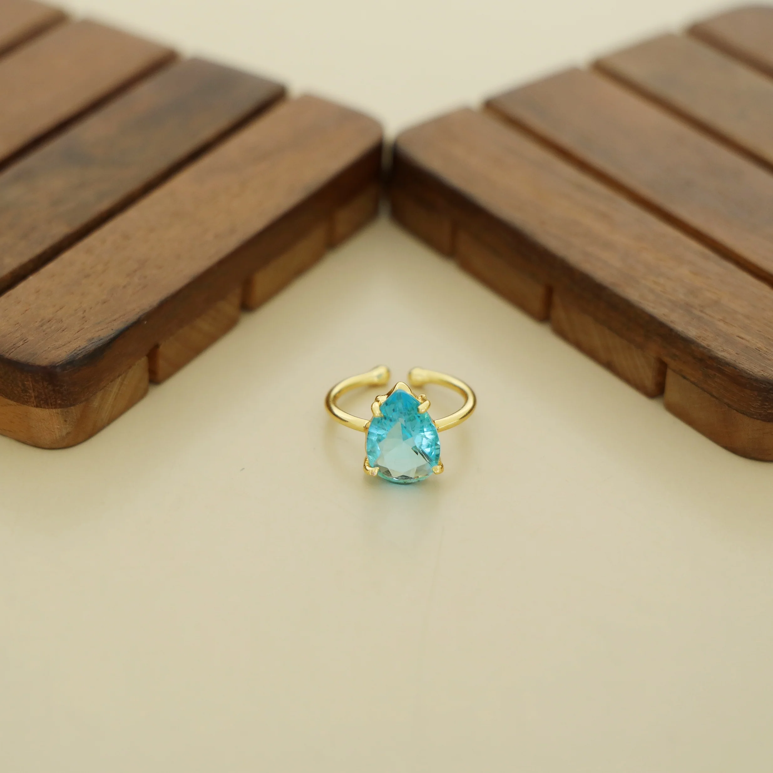 Golden Claw Glossy Drop Ring - Image 19