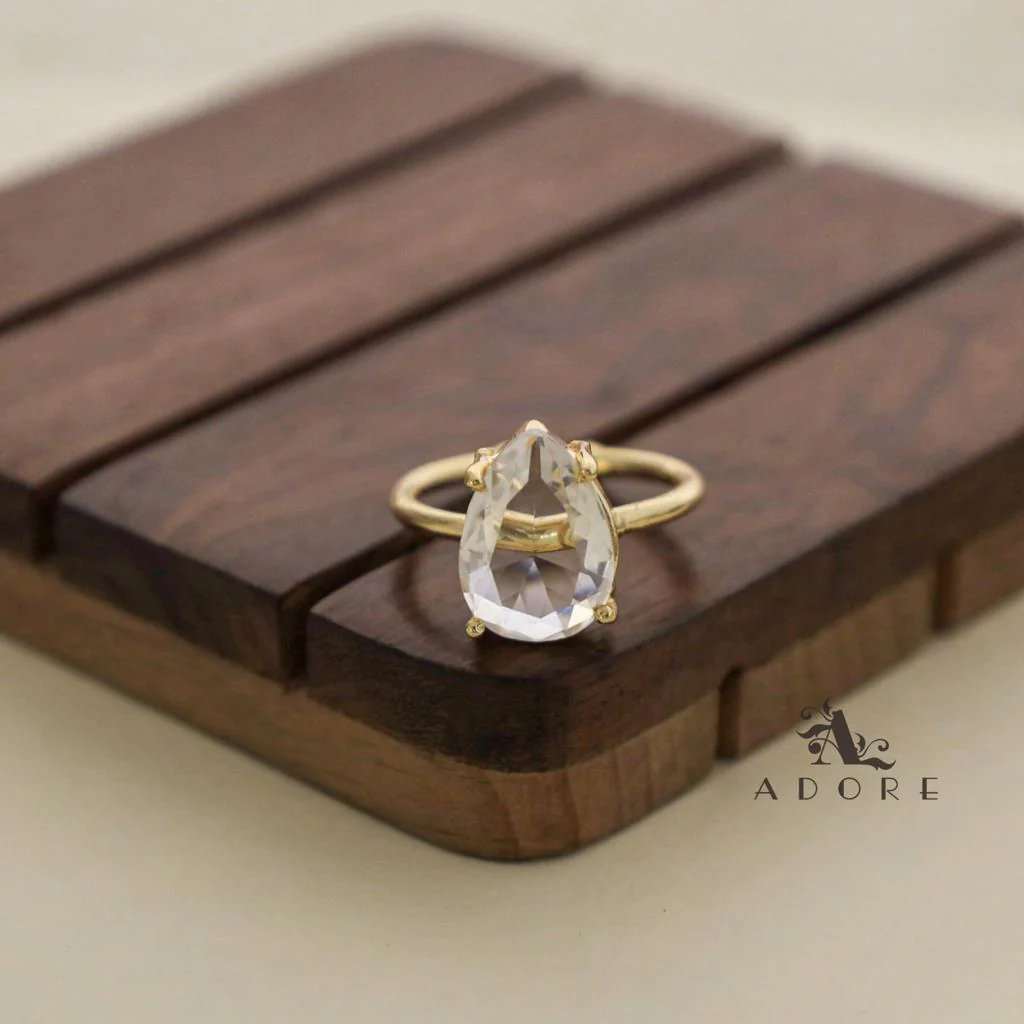 Golden Claw Glossy Drop Ring - Image 8