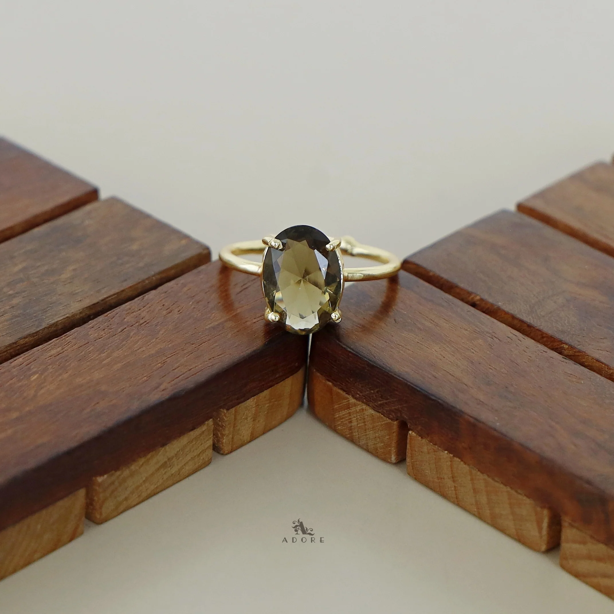 Golden Claw Glossy Oval Ring - Image 18