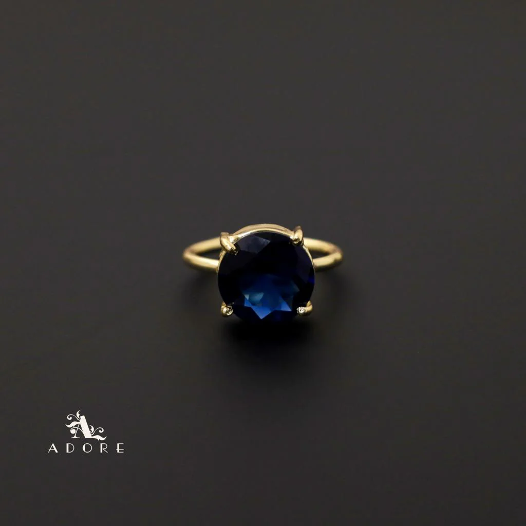 Golden Claw Glossy Round Ring - Image 4