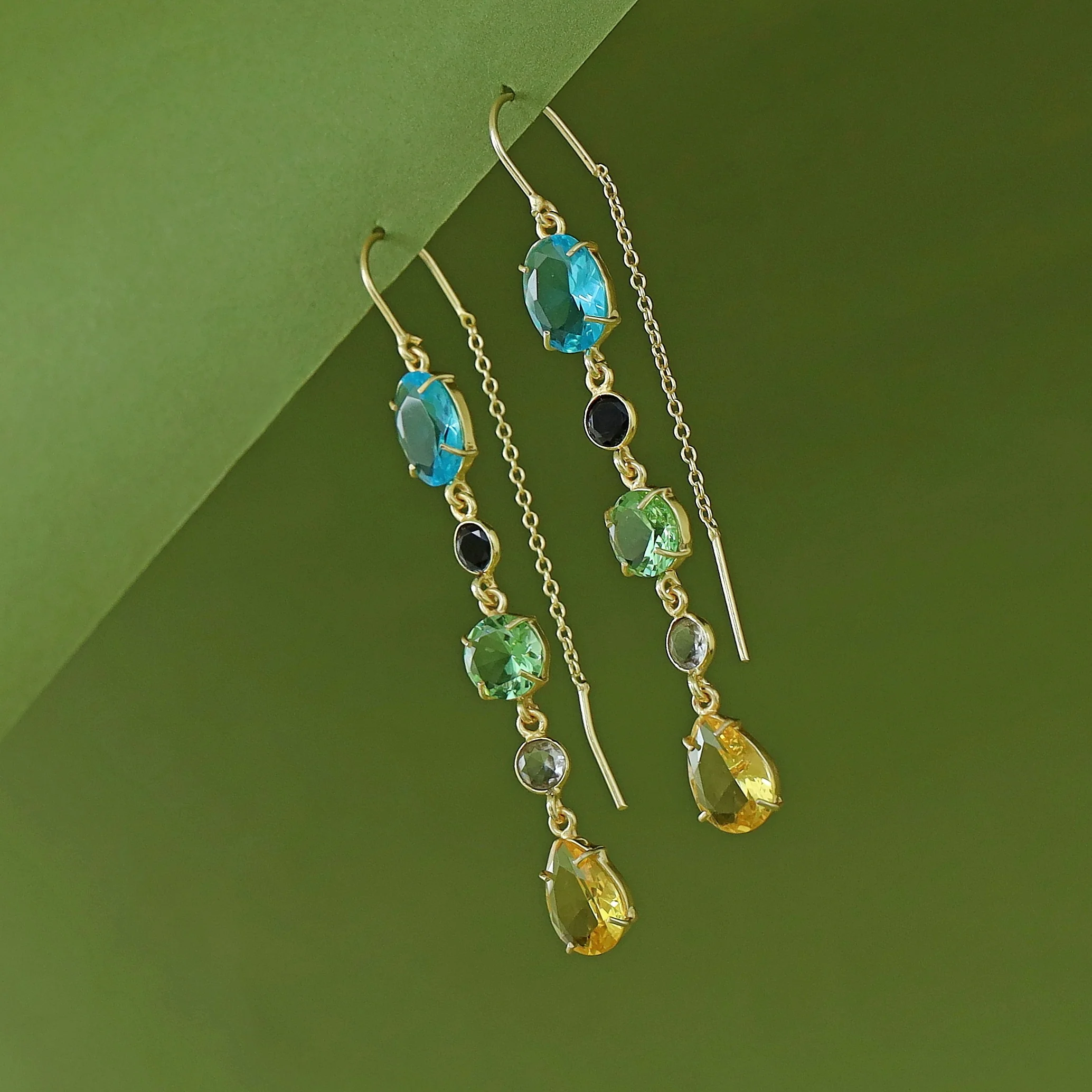Golden Claw Glossy Stone Needle And Thread Earring - Image 11