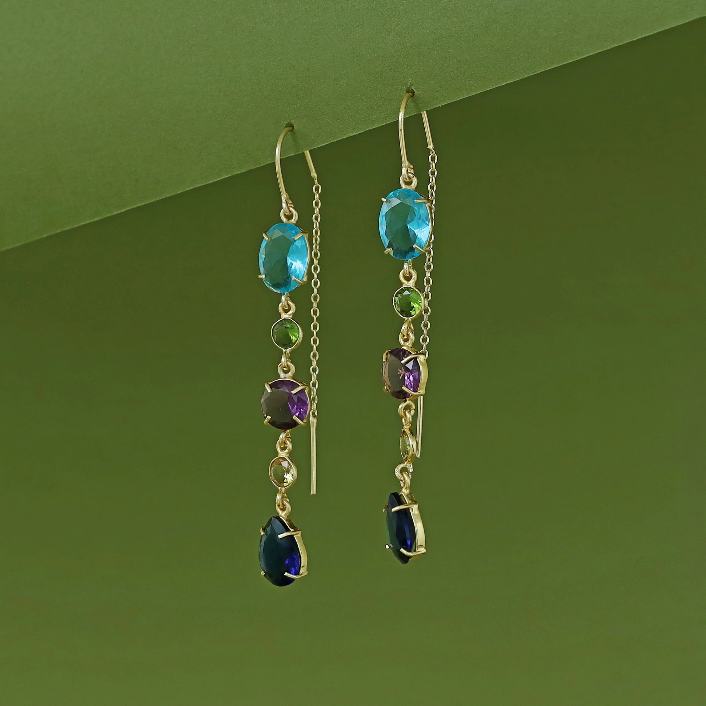 Golden Claw Glossy Stone Needle And Thread Earring - Image 8