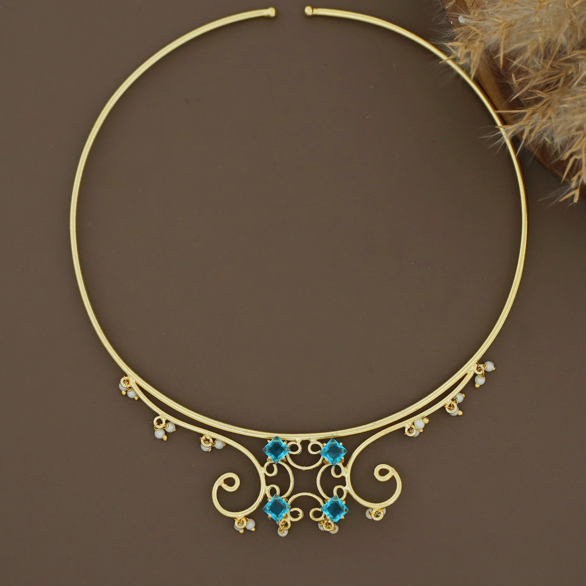 Aizah Golden Claw Glossy Stone Pearl Neck Cuff - Image 6
