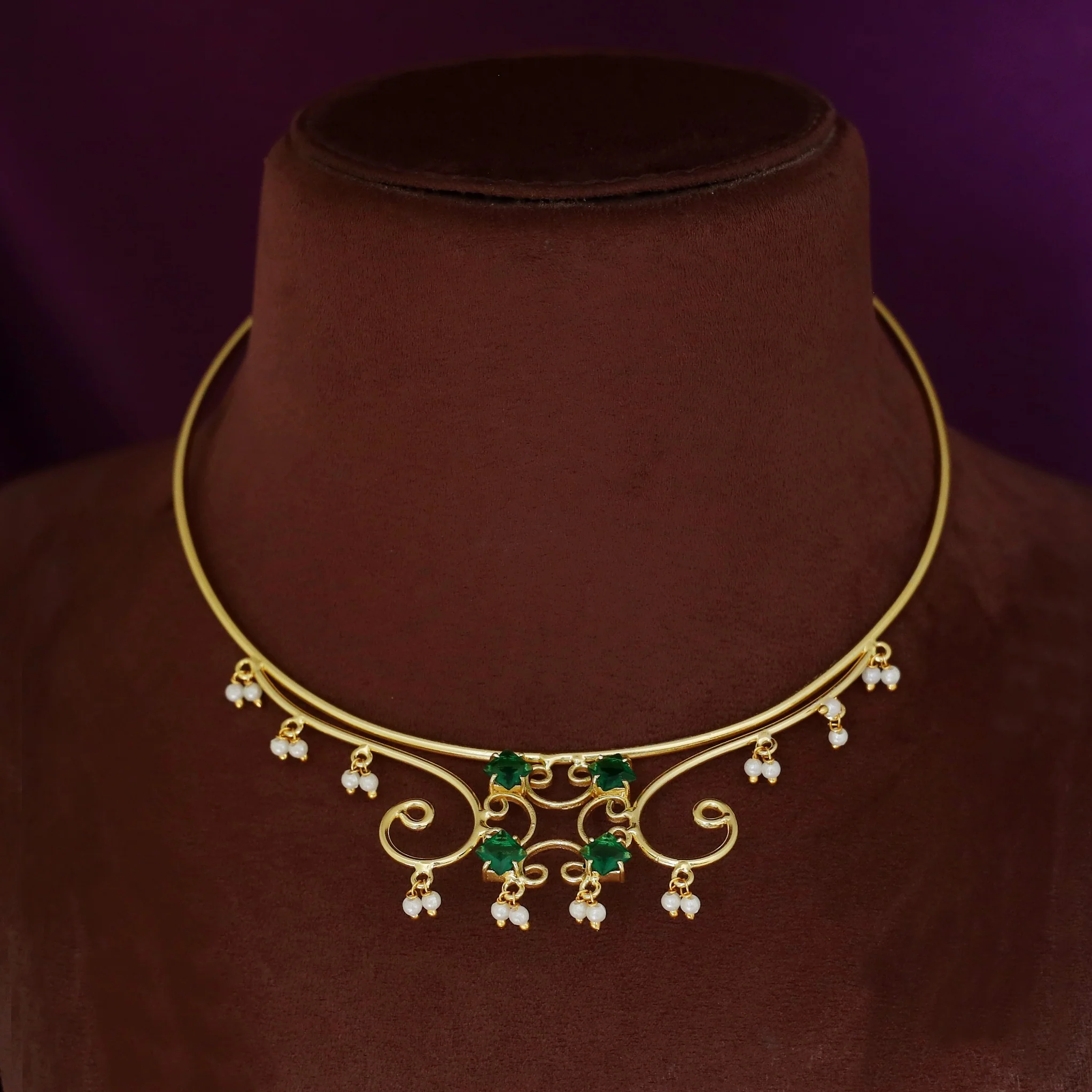 Aizah Golden Claw Glossy Stone Pearl Neck Cuff - Image 7
