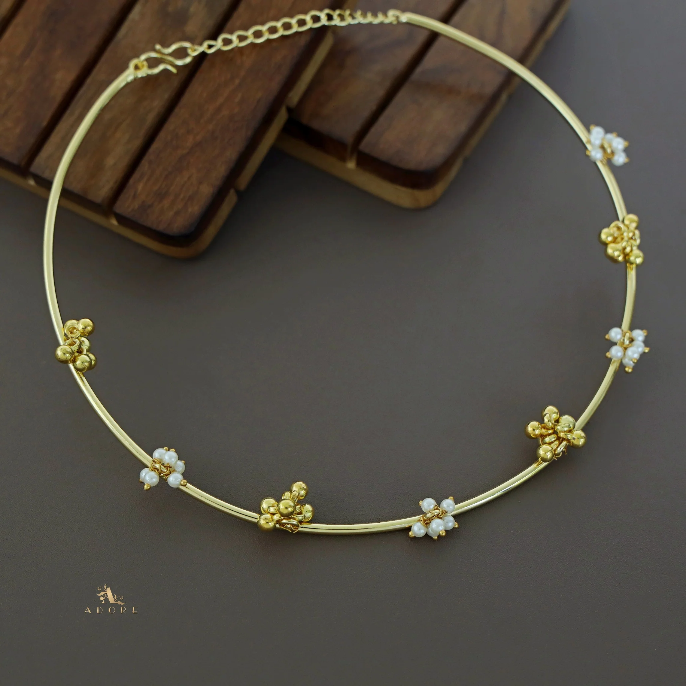 Golden Cluster Pearl Ghungroo Neck Cuff - Image 5