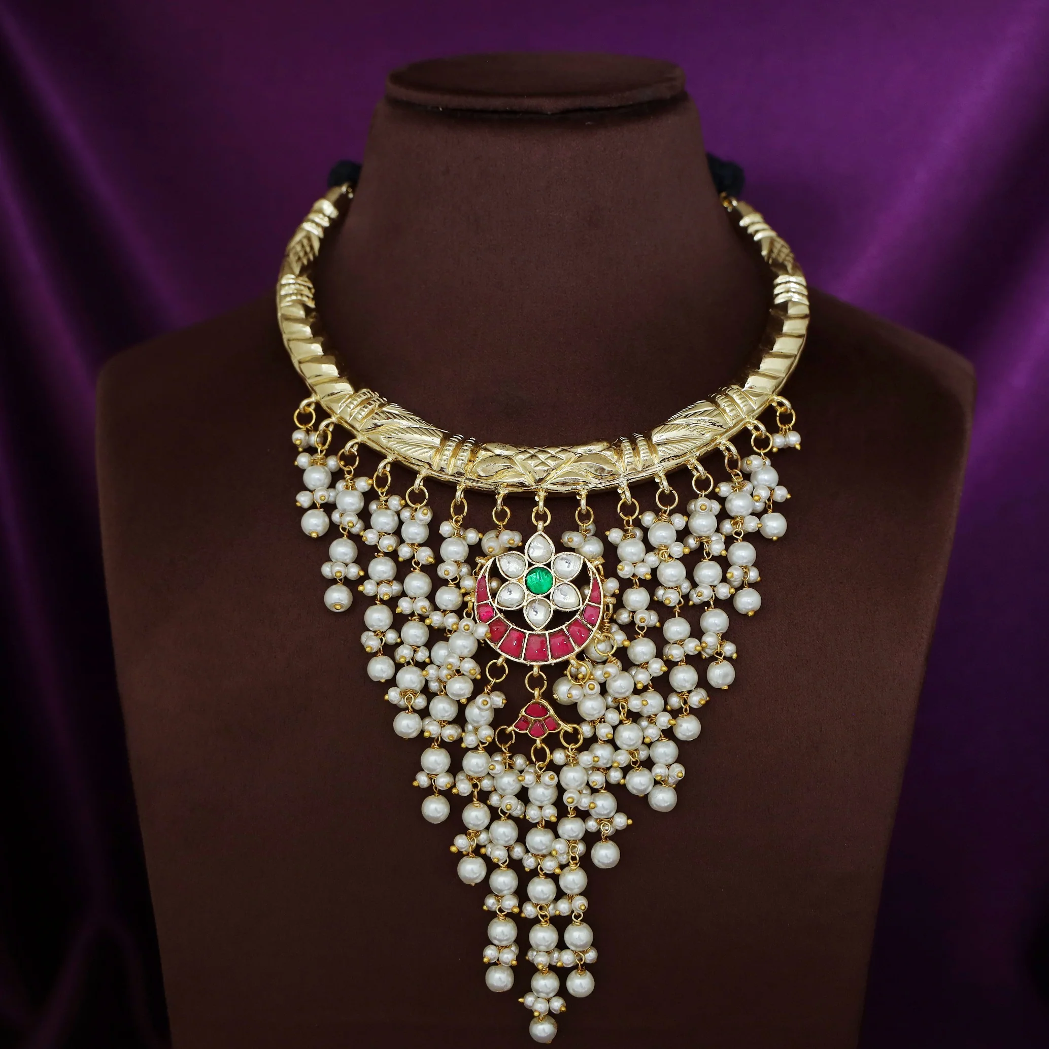 Golden Cluster Pearl Hanging Jadau Kundan Flower Neck-Cuff - Image 3