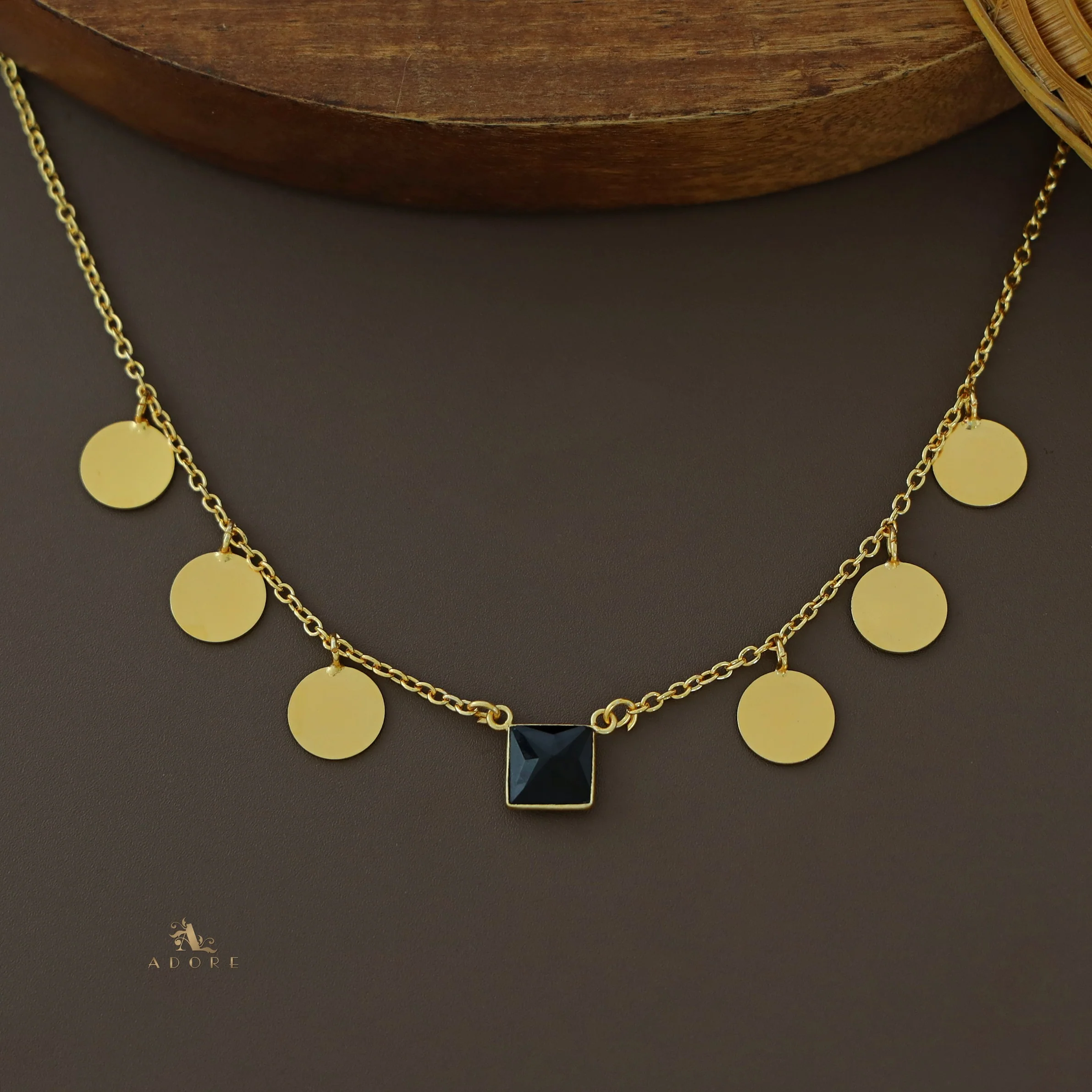 Golden Coins And Square Glossy Neckpiece - Image 9