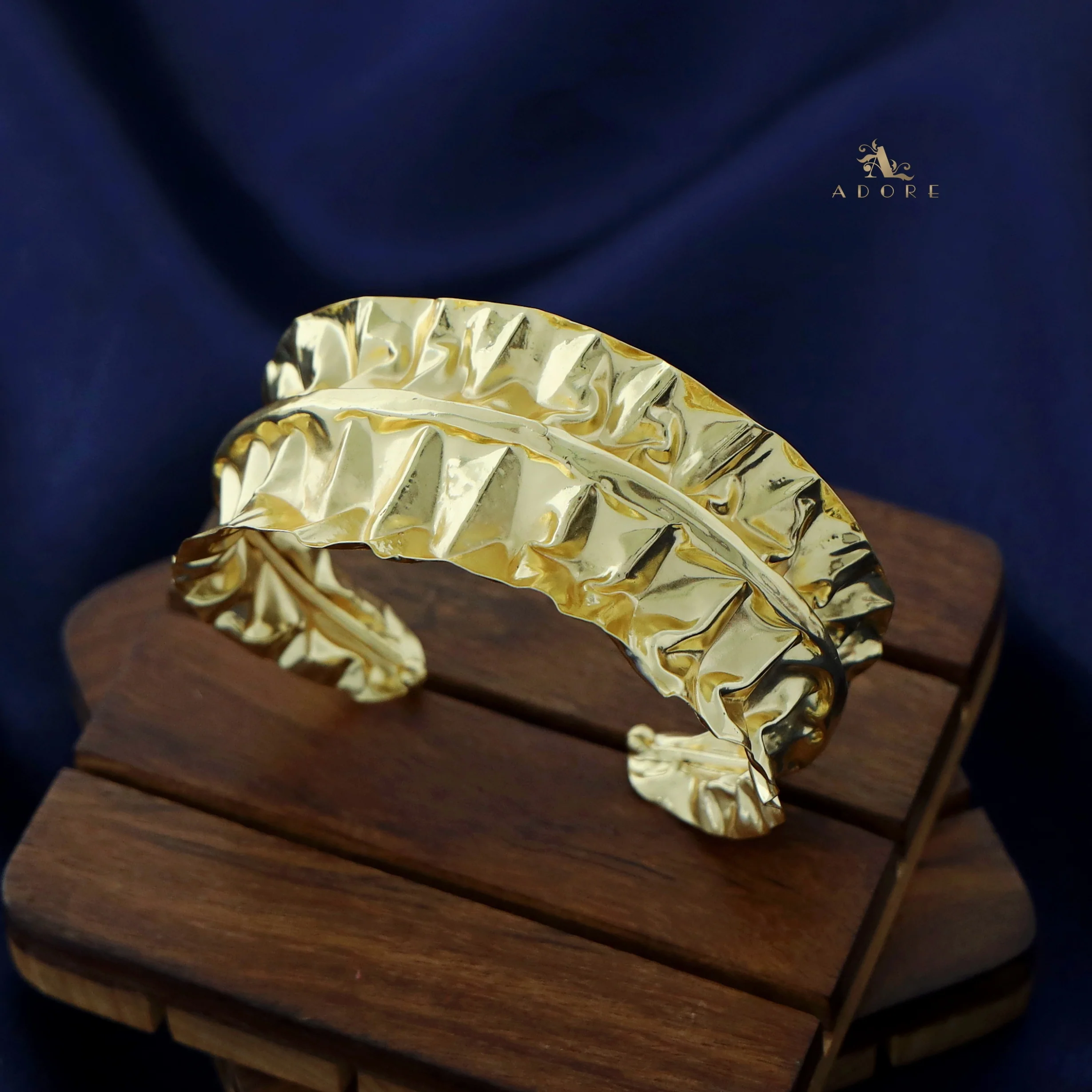 Golden Crushed Leaf Bangle - Image 2