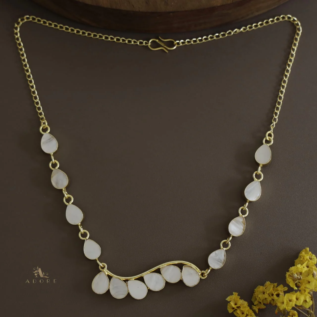 Golden Curvy Line MOP Drops Neckpiece - Image 3