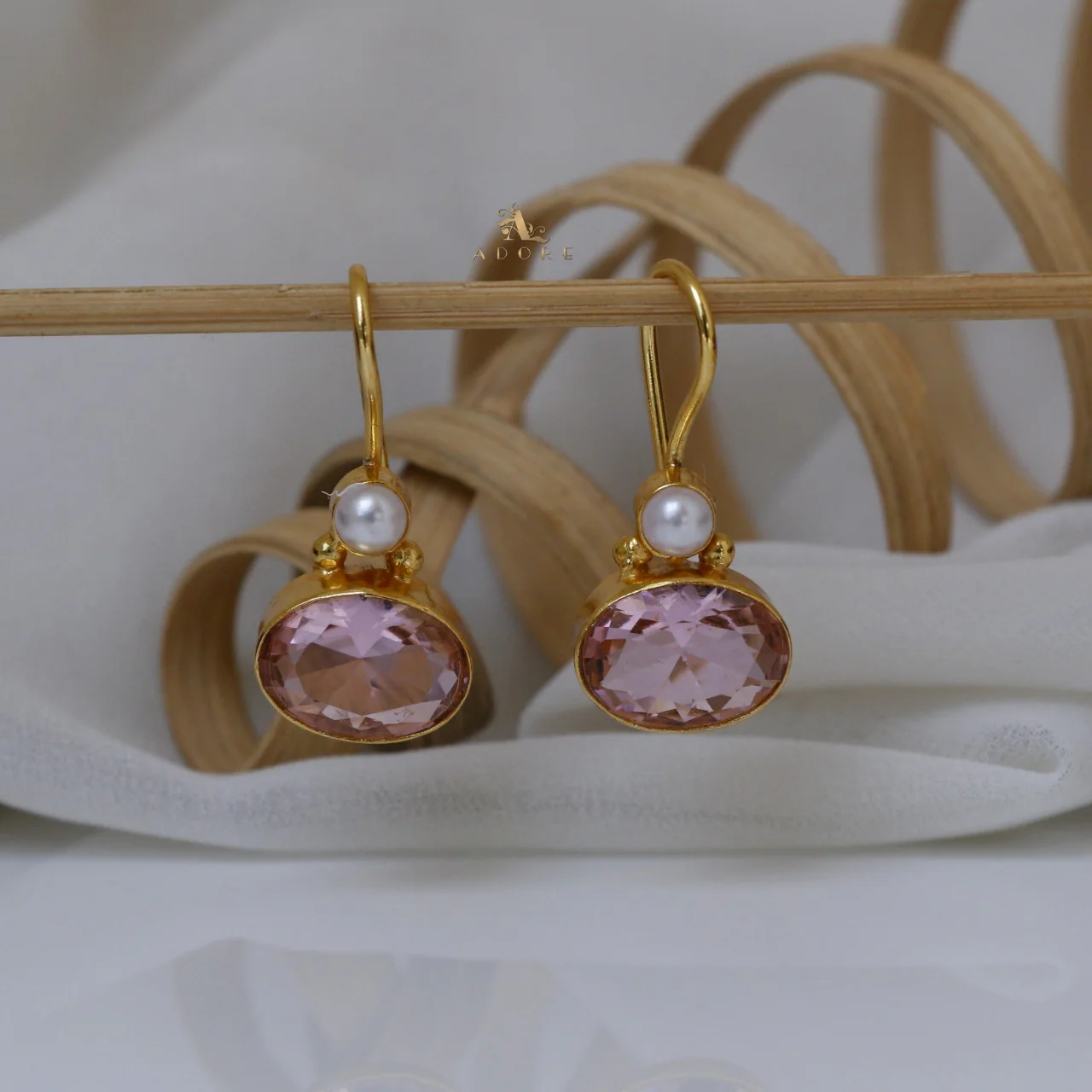 Golden Dhaarini Pearl Earring - Image 15