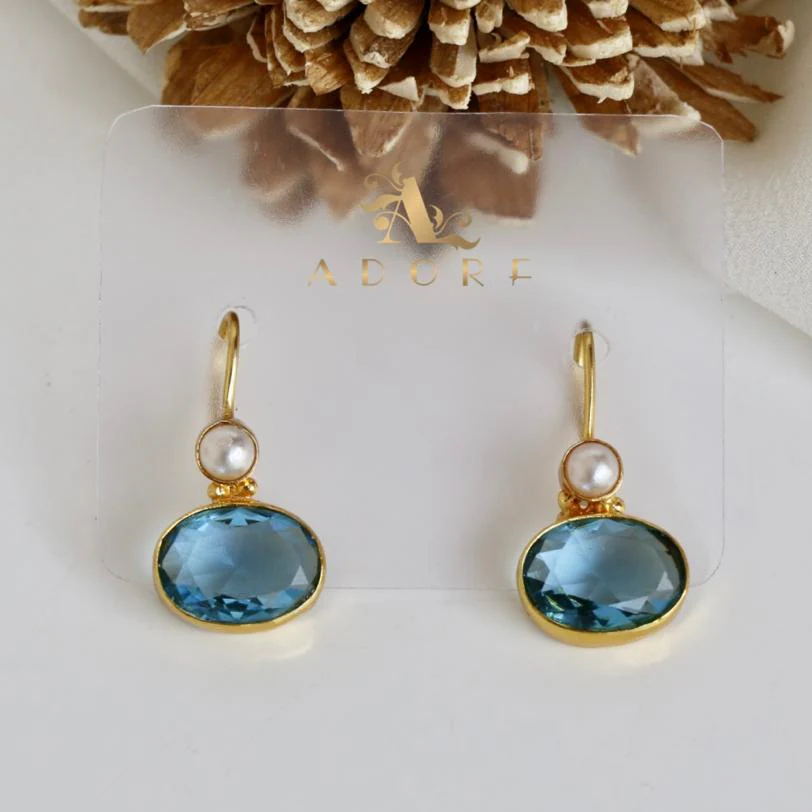 Golden Dhaarini Pearl Earring - Image 2