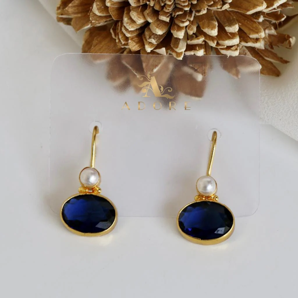 Golden Dhaarini Pearl Earring - Image 3