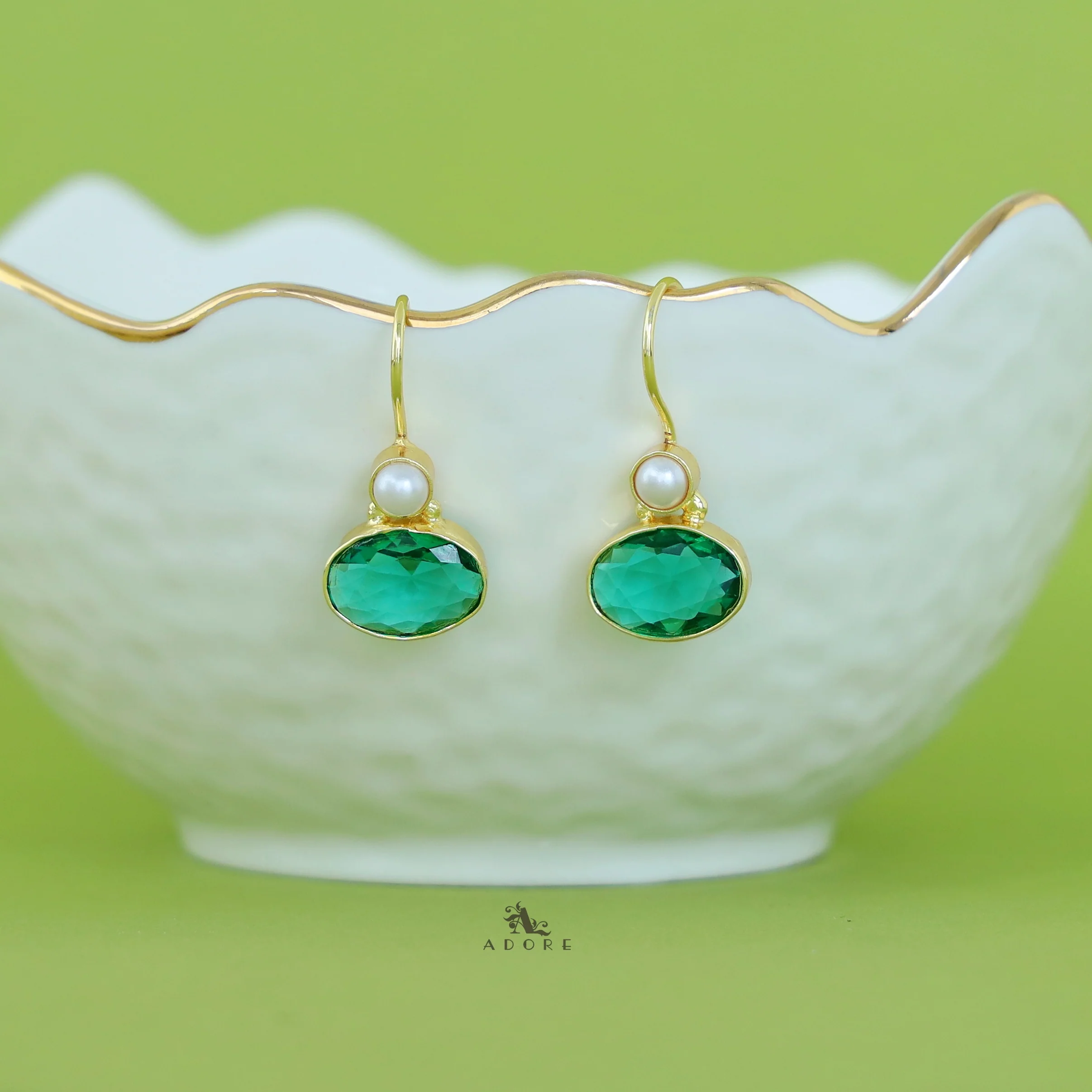 Golden Dhaarini Pearl Earring - Image 6