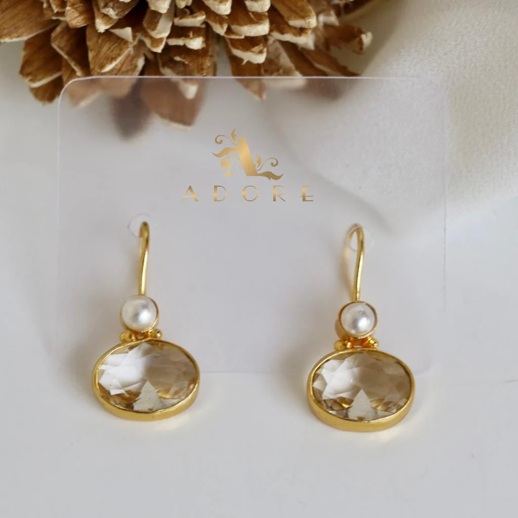 Golden Dhaarini Pearl Earring - Image 7