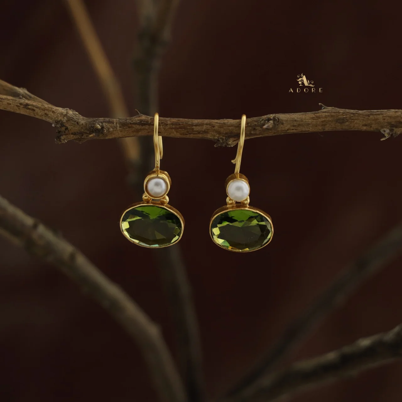Golden Dhaarini Pearl Earring - Image 8