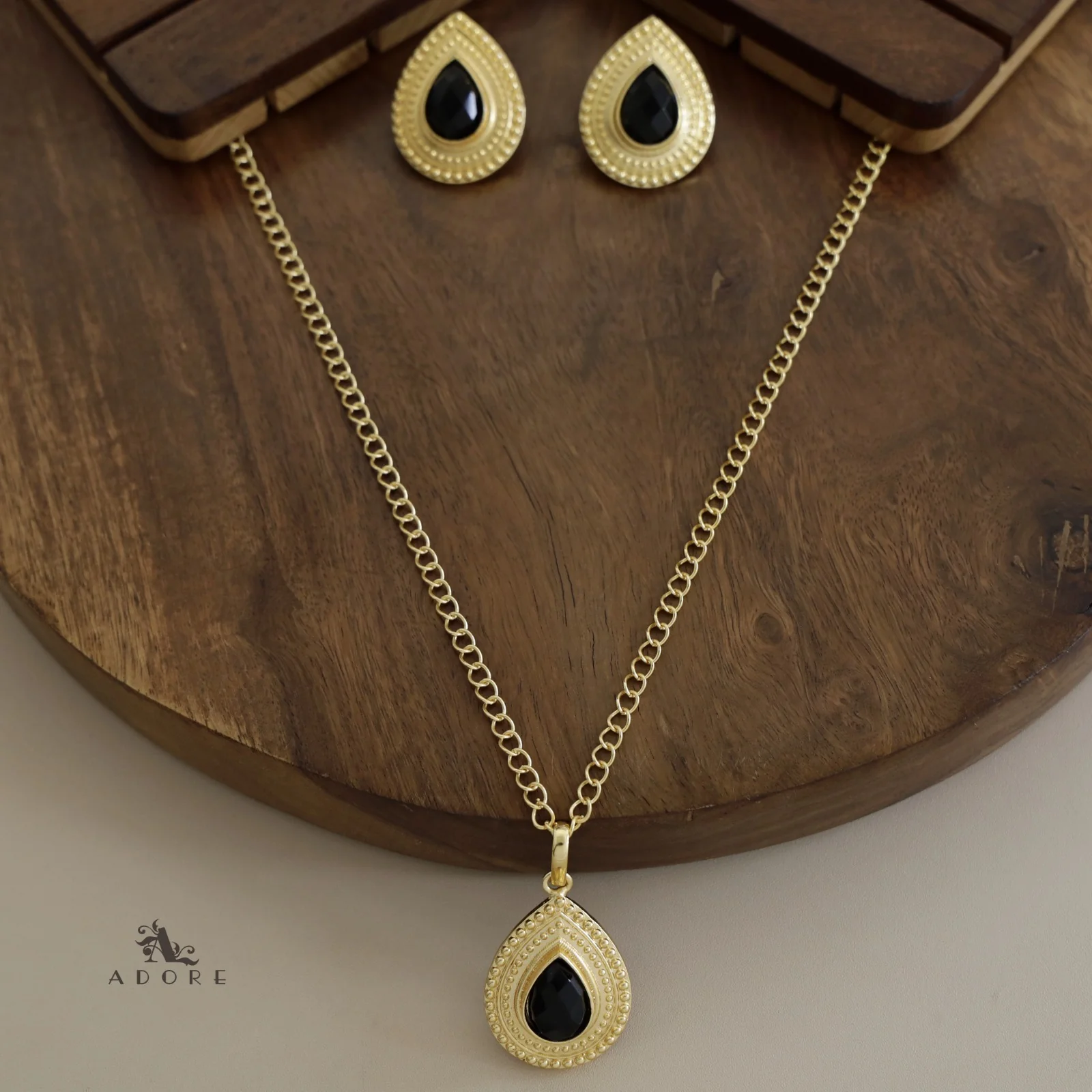 Golden Dotted Glossy Drop Long Neckpiece With Earring - Image 5