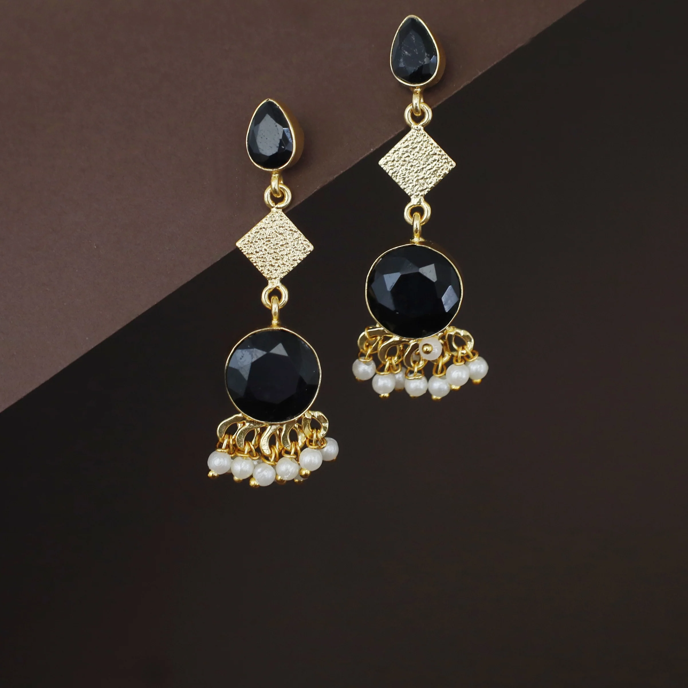 Ruth Drop Circle Glossy Cluster Pearl Earring - Image 5