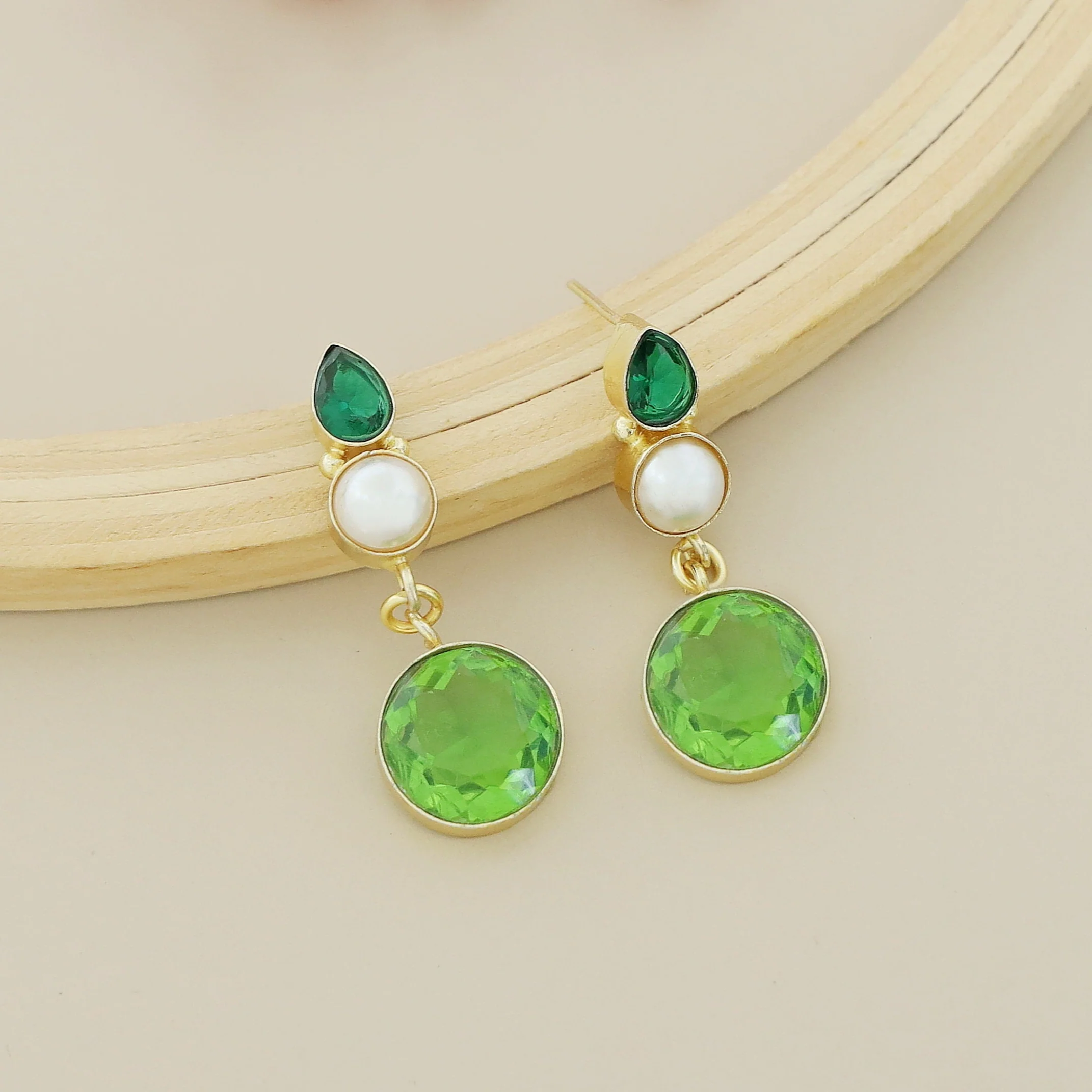 Hita Dual Glossy And Pearl Earring - Image 6