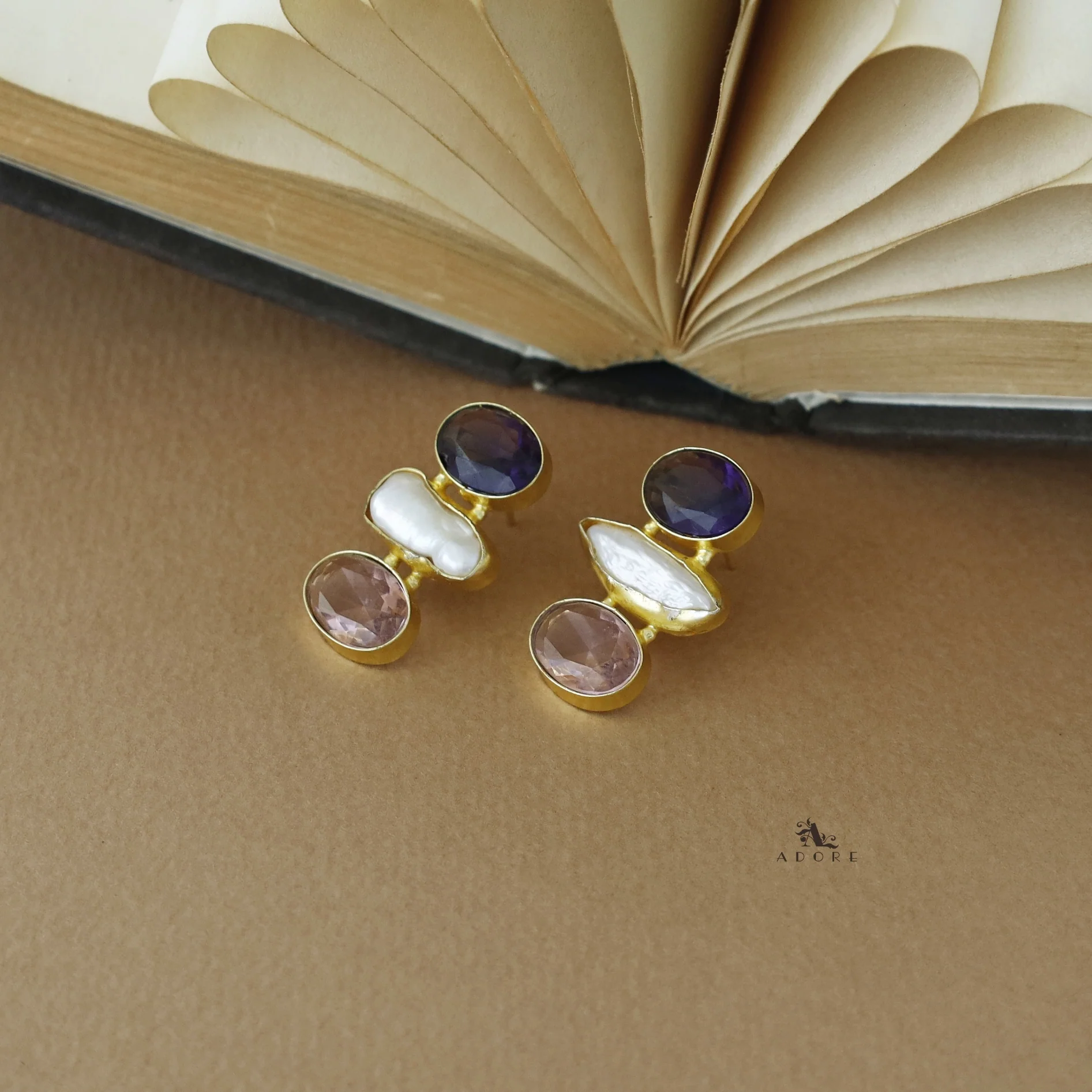Golden Dual Oval Glossy Stone + Baroque Earring - Image 4