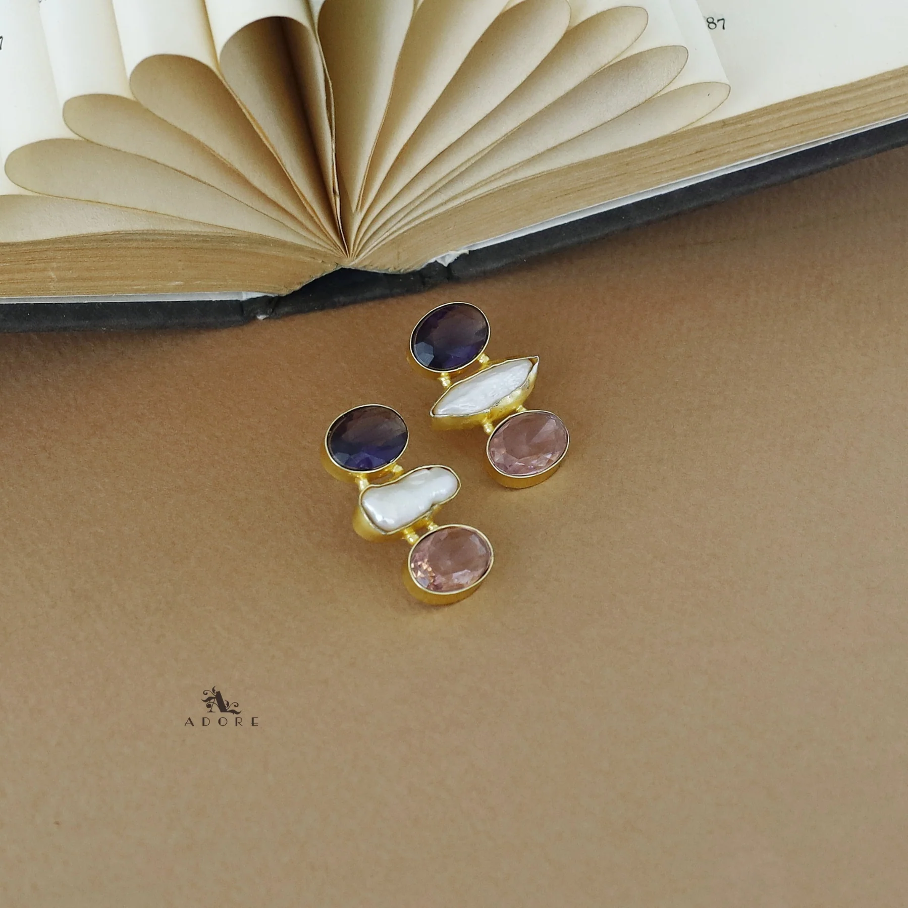 Golden Dual Oval Glossy Stone + Baroque Earring - Image 5